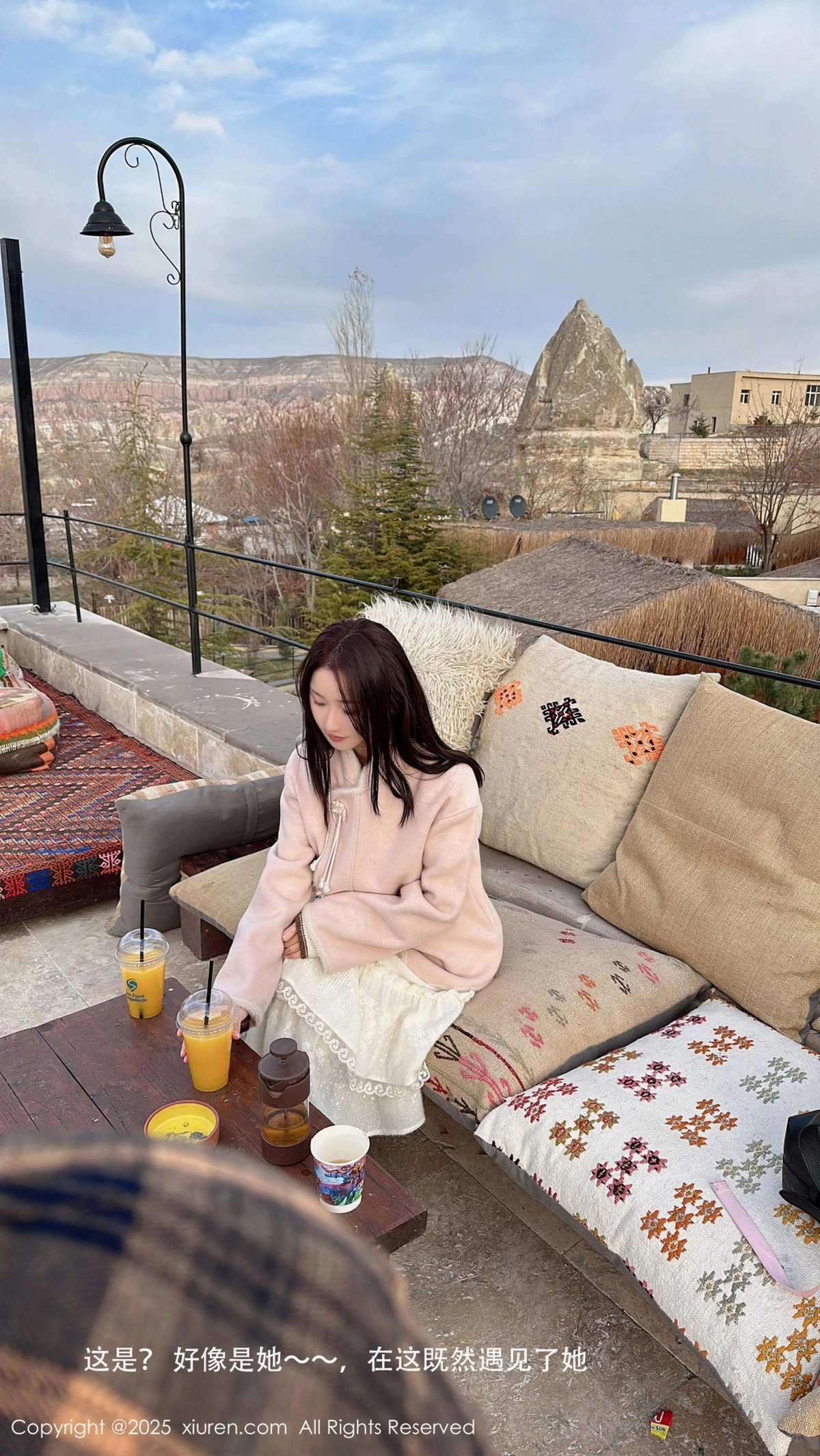 [[XiuRen秀人网]秀人网]No.9729_模特杏子Yada性感黑色蕾丝情趣内衣配黑丝袜秀曼妙身姿诱惑写真79P