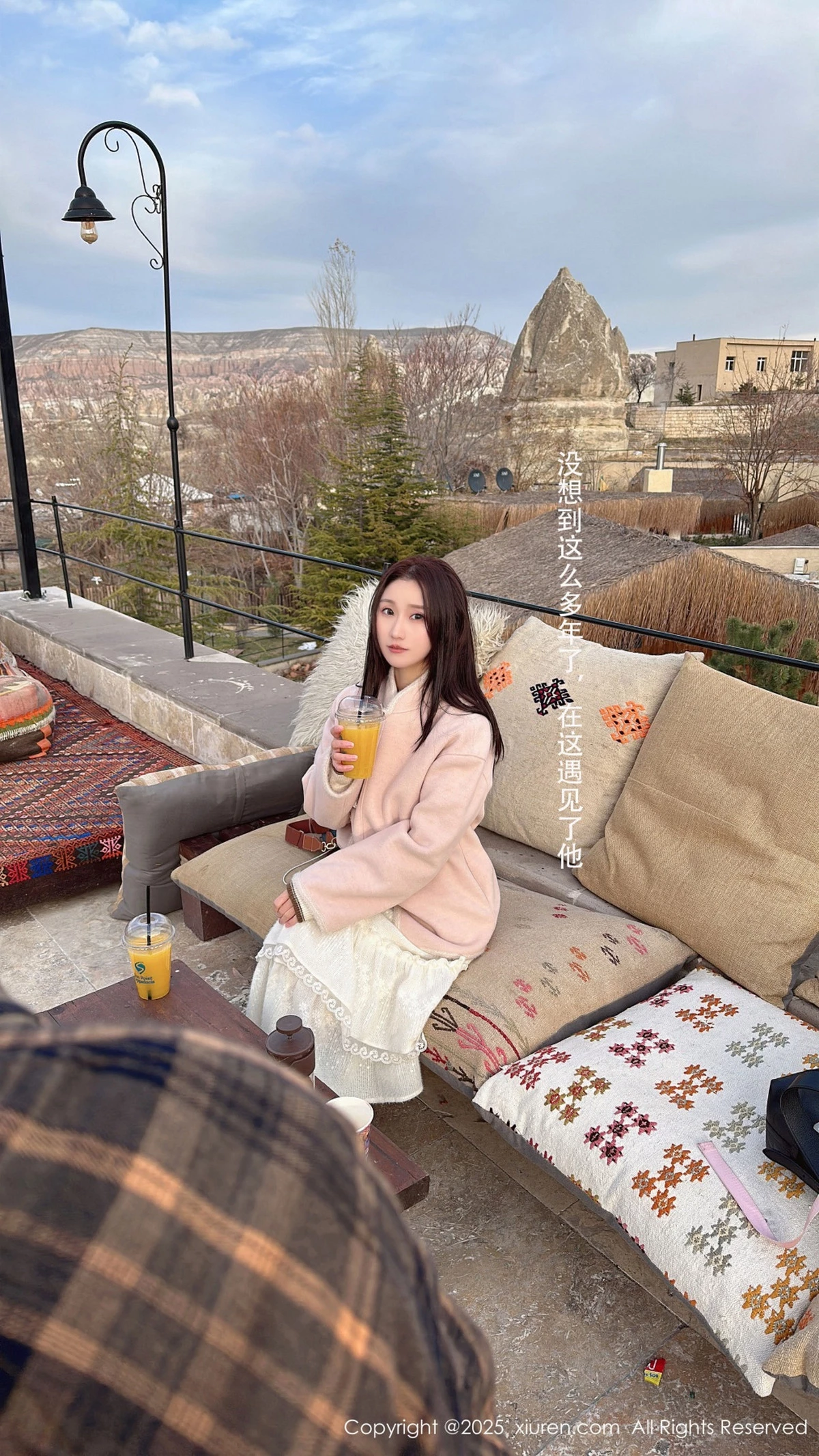 [[XiuRen秀人网]秀人网]No.9729_模特杏子Yada性感黑色蕾丝情趣内衣配黑丝袜秀曼妙身姿诱惑写真79P