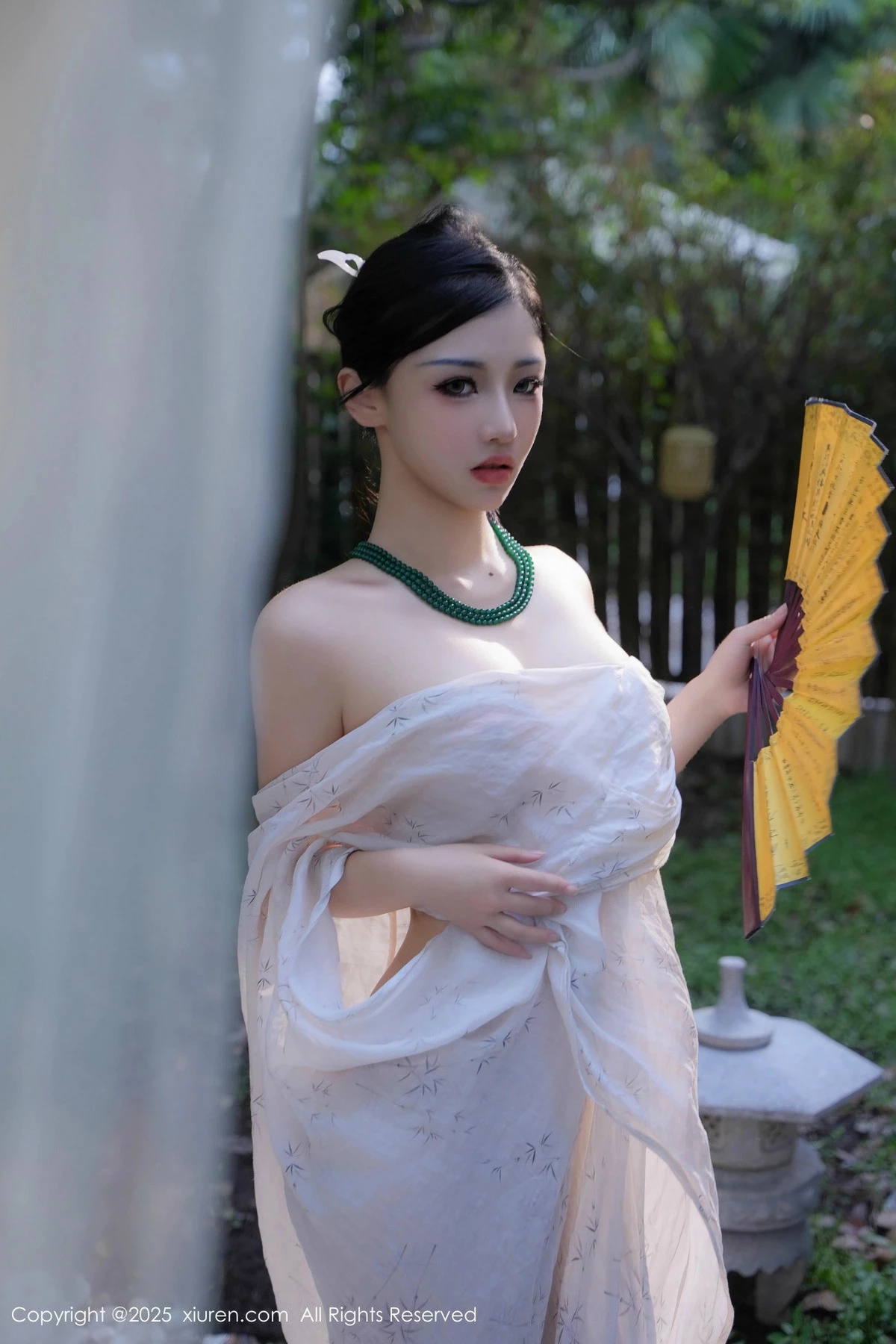 [[XiuRen秀人网]秀人网]No.9730_模特妙可可Cheese性感白色古风服配超薄白丝秀丰腴身材诱惑写真84P