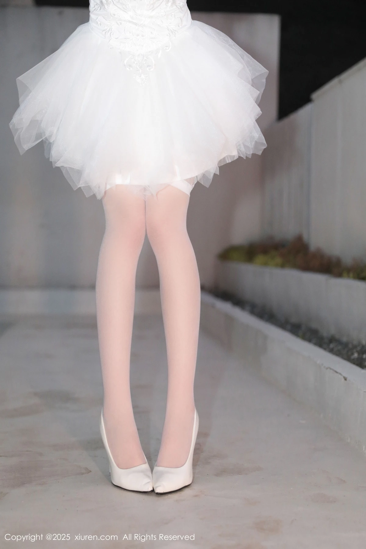 [[XiuRen秀人网]秀人网]No.9742_模特桃妖夭天使装扮露性感白色内衣配白丝袜秀曼妙身材诱惑写真82P