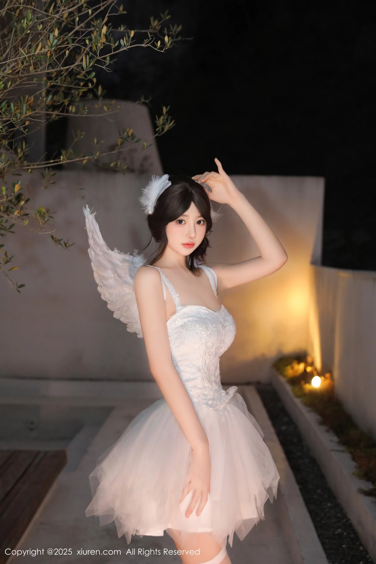 [[XiuRen秀人网]秀人网]No.9742_模特桃妖夭天使装扮露性感白色内衣配白丝袜秀曼妙身材诱惑写真82P