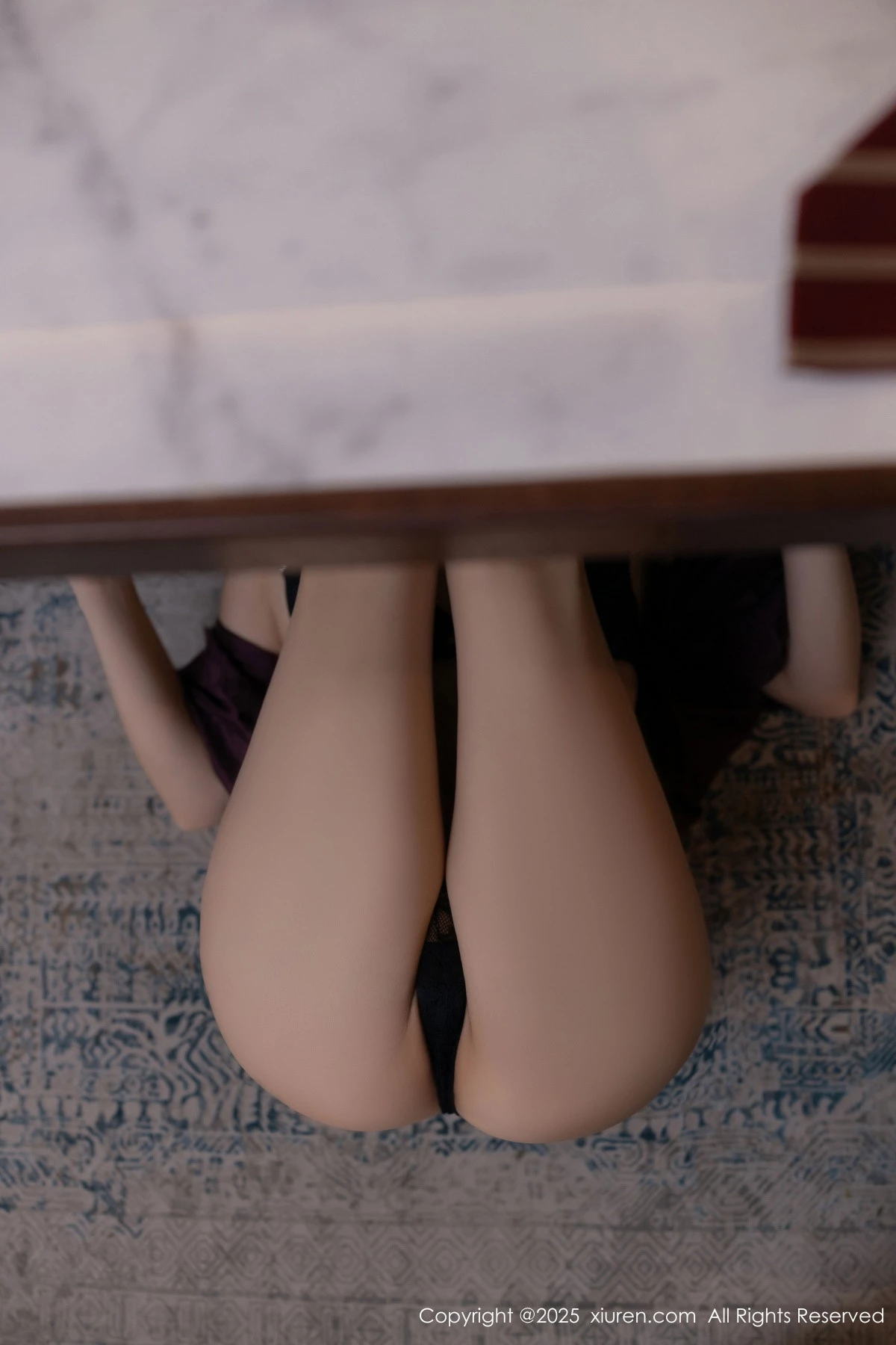 [[XiuRen秀人网]秀人网]No.9744_模特鱼子酱Fish性感紫色OL服饰露超薄黑丝秀曼妙身姿诱惑写真81P