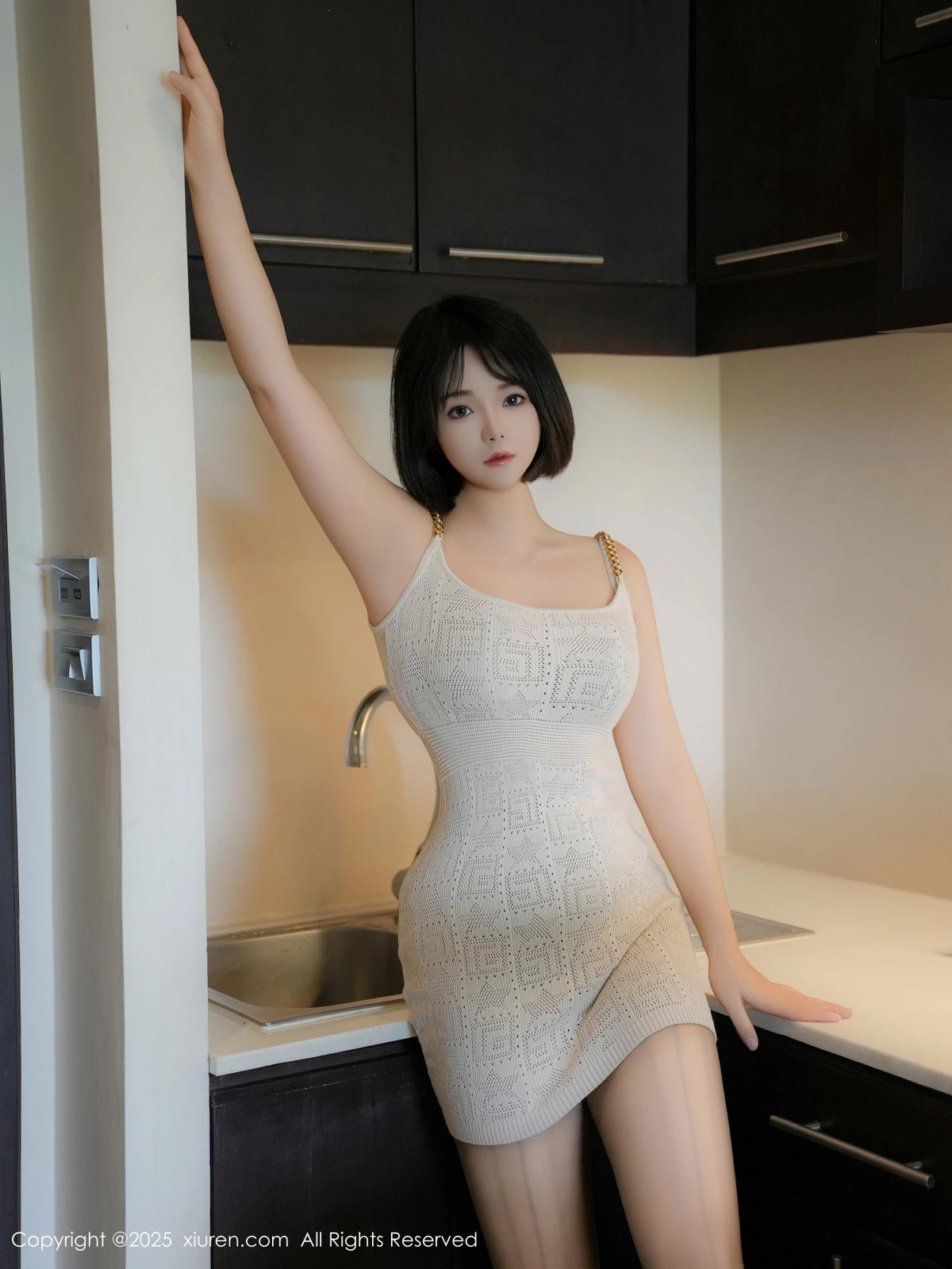 [[XiuRen秀人网]秀人网]No.9747_模特桃色奶酪性感白连衣短裙配超薄灰丝秀曼妙身材迷人诱惑写真56P