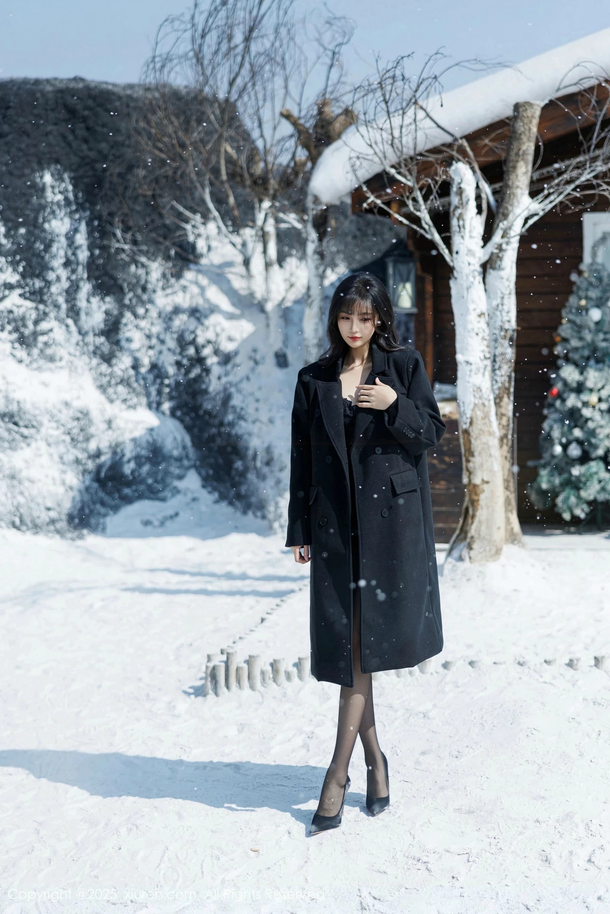 [[XiuRen秀人网]秀人网]No.9749_模特林星阑性感黑色情趣内衣配超薄黑丝秀曼妙身姿完美诱惑写真101P