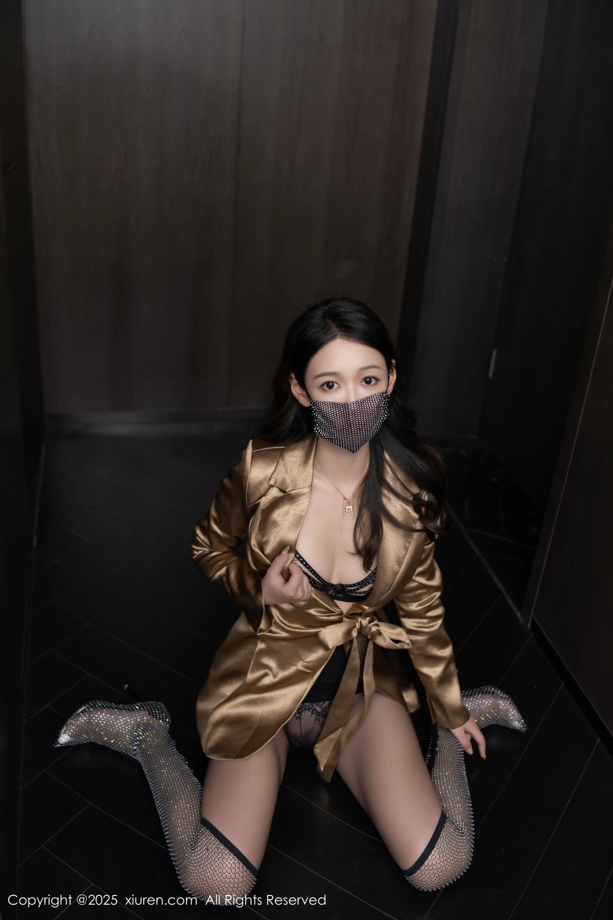 [[XiuRen秀人网]秀人网]No.9751_模特唐安琪性感黑色情趣内衣配魅惑黑丝秀柔美身段迷人诱惑写真80P