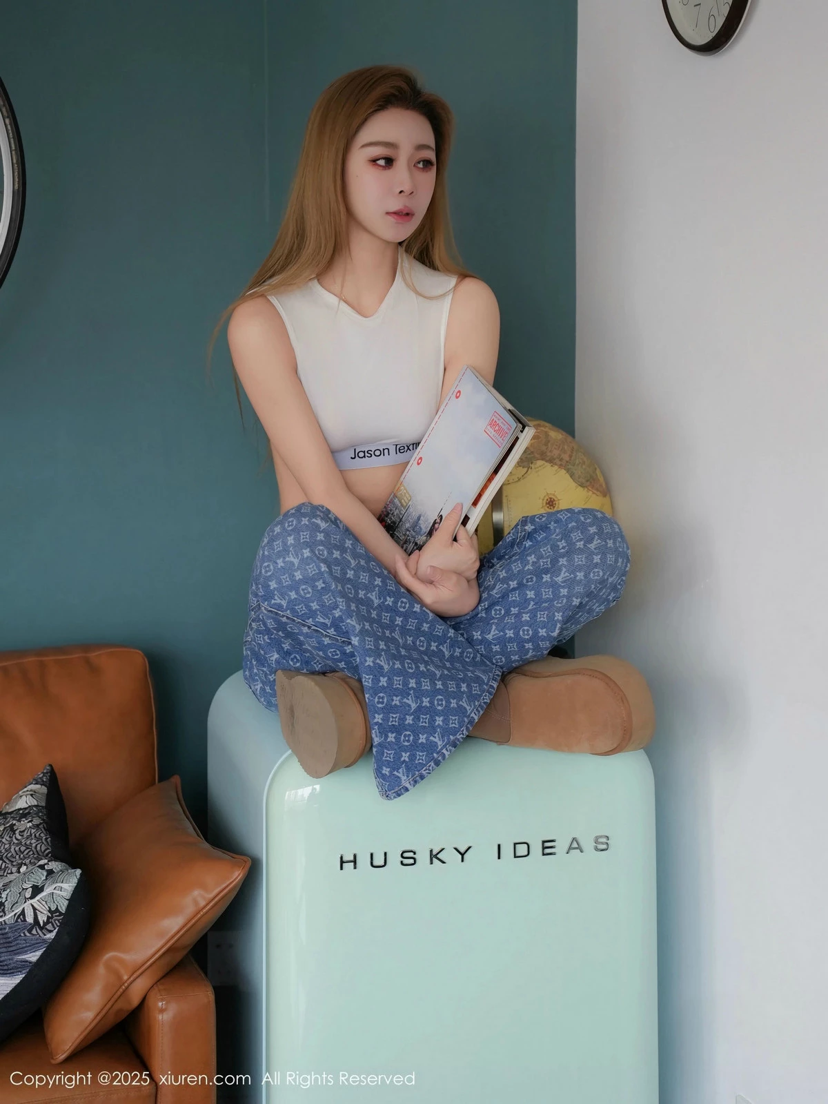 [[XiuRen秀人网]秀人网]No.9754_模特糖糖❤性感白色运动内衣+轻透黑纱服饰秀曼妙身姿诱惑写真69P