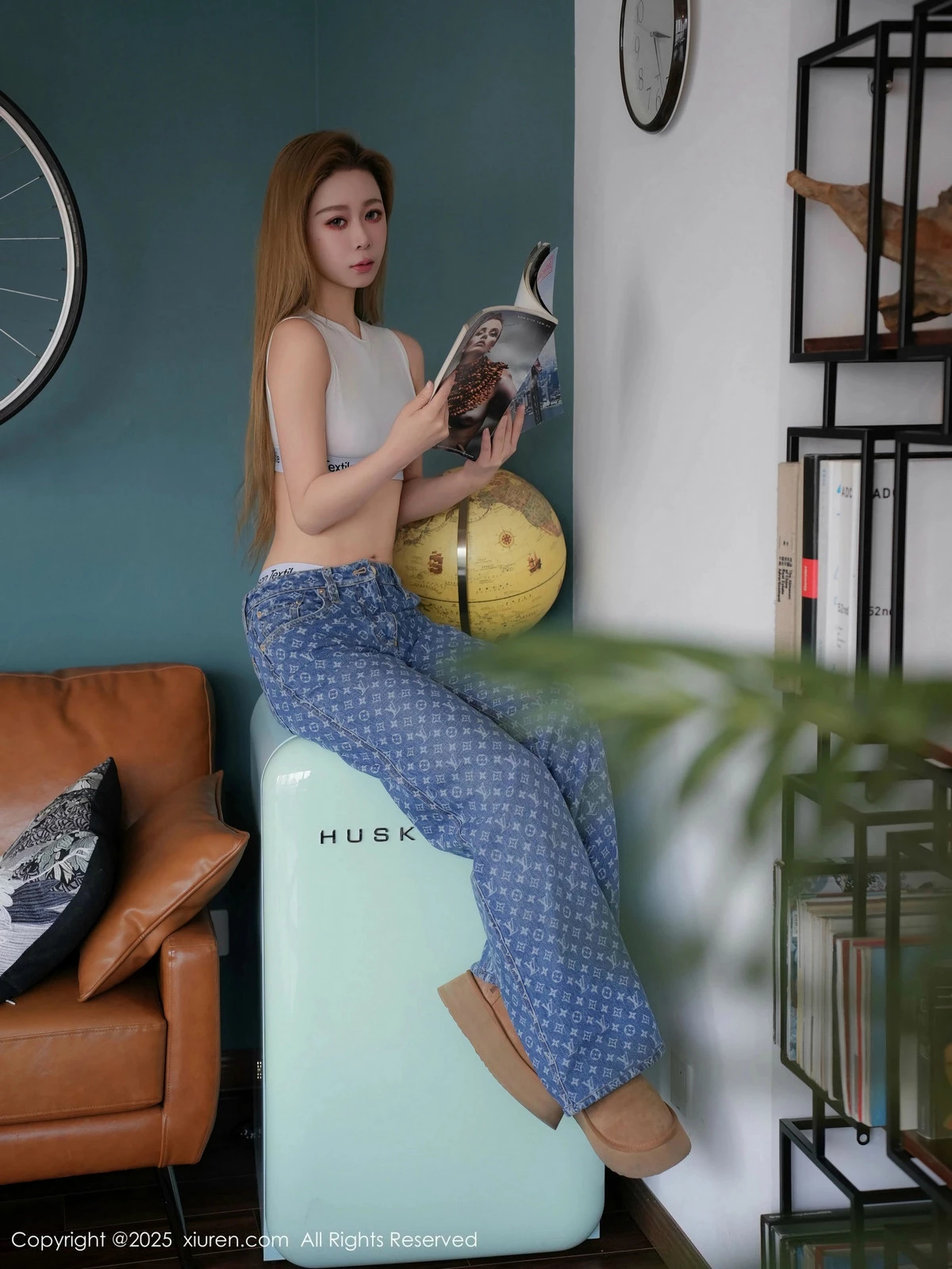 [[XiuRen秀人网]秀人网]No.9754_模特糖糖❤性感白色运动内衣+轻透黑纱服饰秀曼妙身姿诱惑写真69P