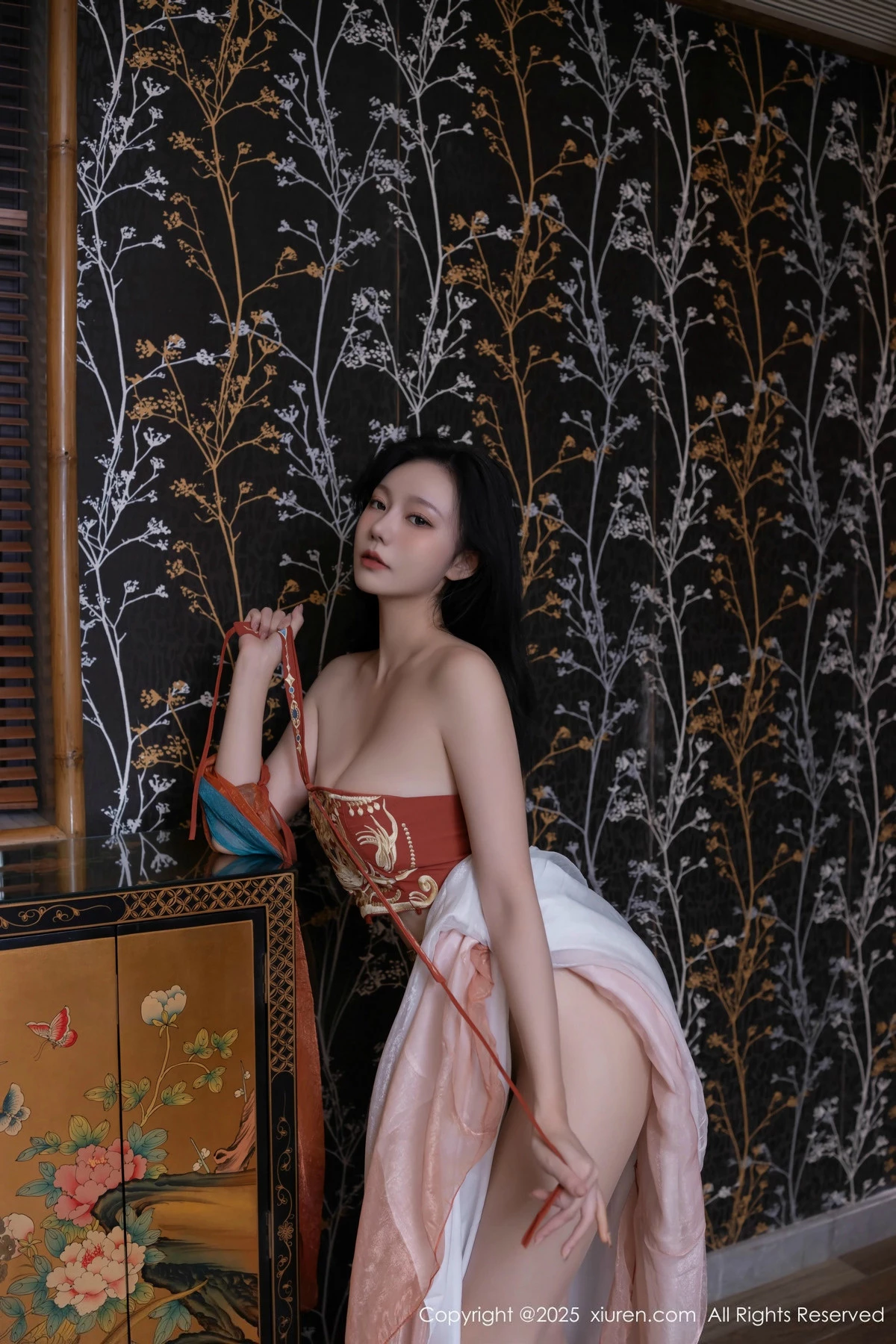 [[XiuRen秀人网]秀人网]No.9757_模特安然anran性感古风薄纱服饰配超薄肉丝秀丰满身材诱惑写真81P