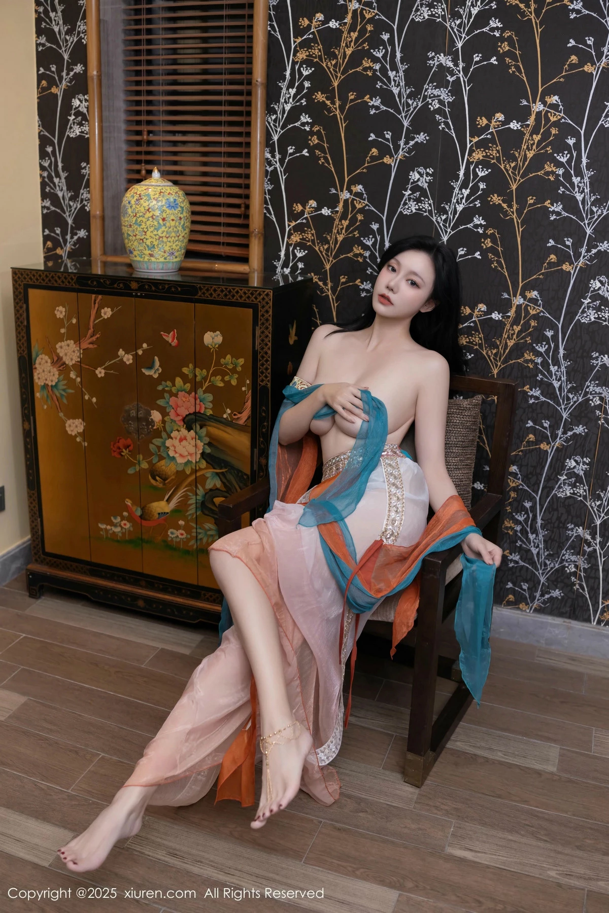 [[XiuRen秀人网]秀人网]No.9757_模特安然anran性感古风薄纱服饰配超薄肉丝秀丰满身材诱惑写真81P