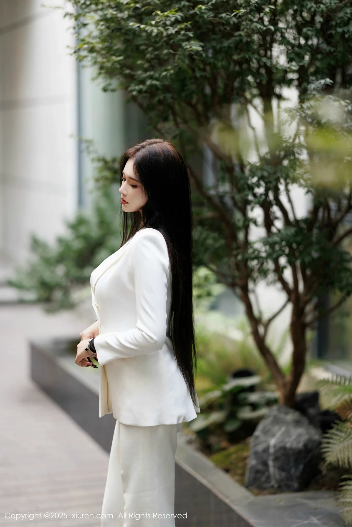 [[XiuRen秀人网]秀人网]No.9755_模特娜比性感黑色情趣内衣配黑丝吊袜秀凹凸身材完美诱惑写真91P