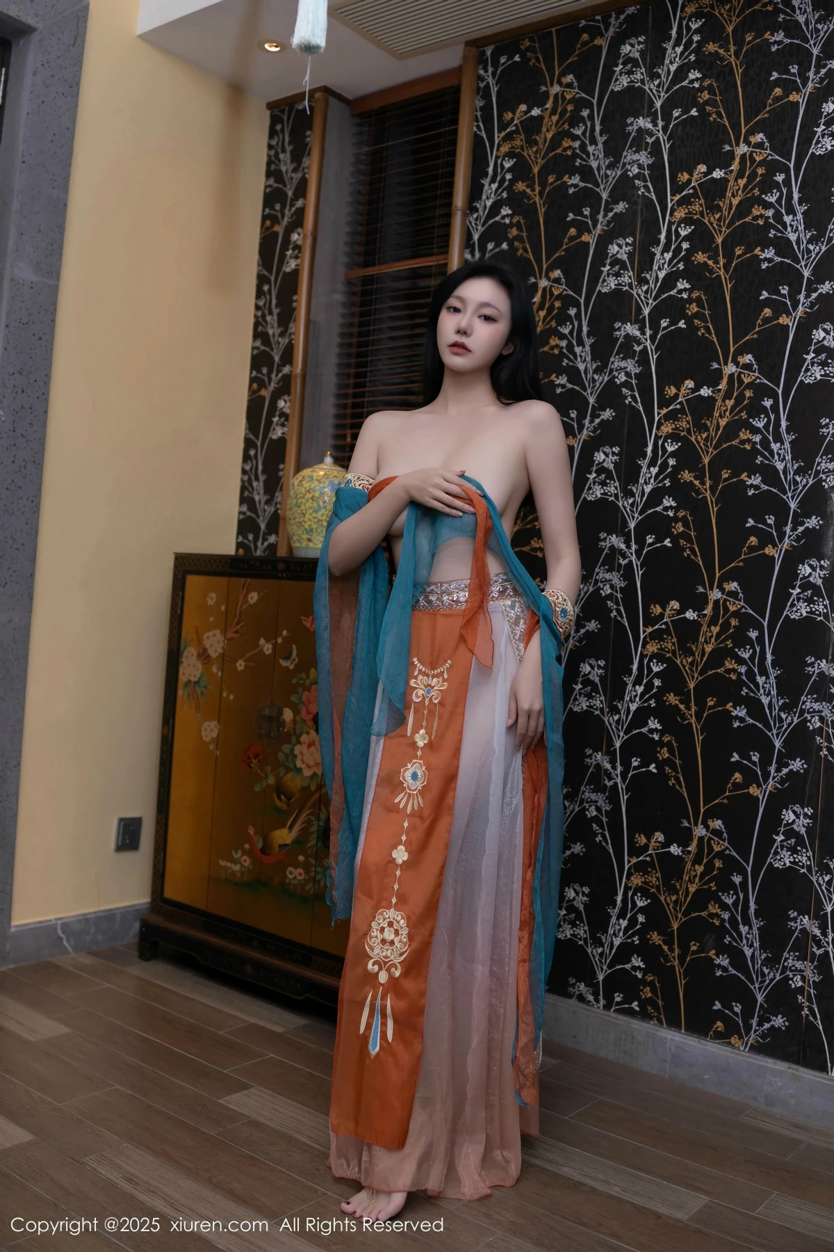 [[XiuRen秀人网]秀人网]No.9757_模特安然anran性感古风薄纱服饰配超薄肉丝秀丰满身材诱惑写真81P