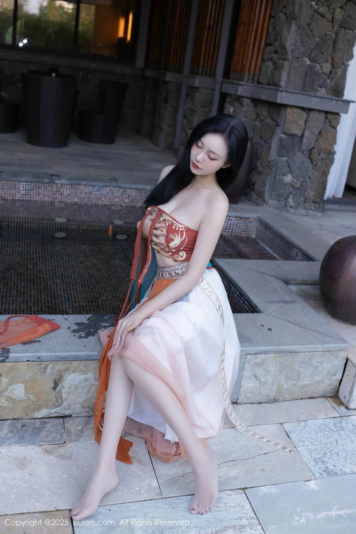 [[XiuRen秀人网]秀人网]No.9757_模特安然anran性感古风薄纱服饰配超薄肉丝秀丰满身材诱惑写真81P