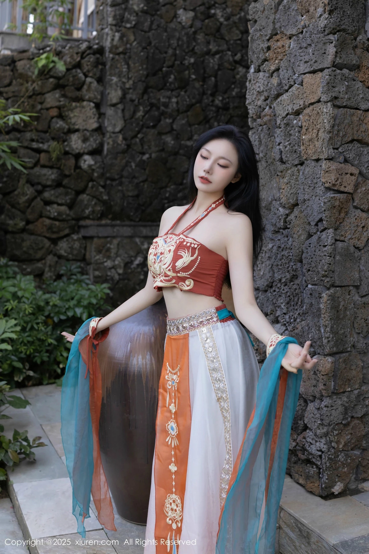 [[XiuRen秀人网]秀人网]No.9757_模特安然anran性感古风薄纱服饰配超薄肉丝秀丰满身材诱惑写真81P