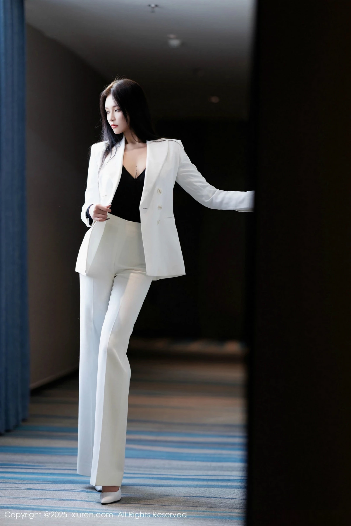 [[XiuRen秀人网]秀人网]No.9755_模特娜比性感黑色情趣内衣配黑丝吊袜秀凹凸身材完美诱惑写真91P