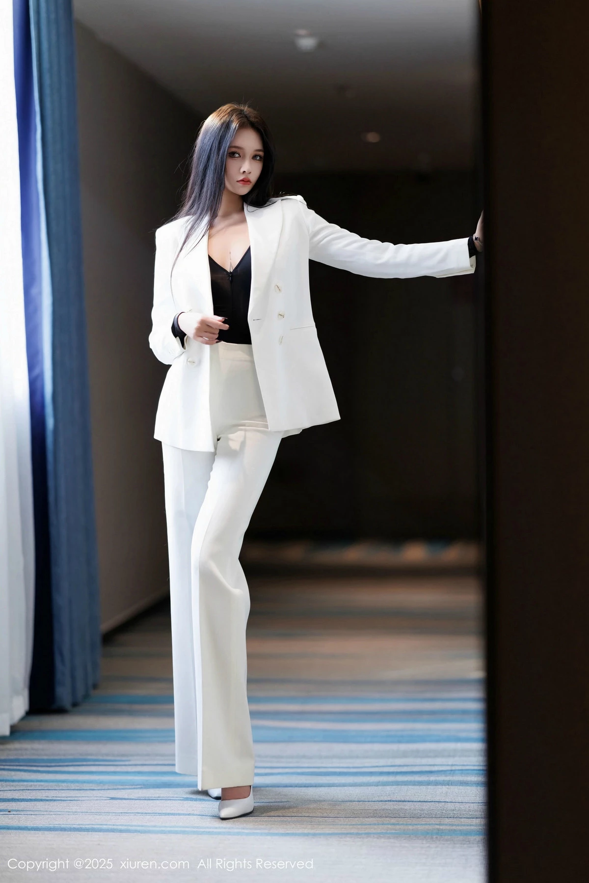 [[XiuRen秀人网]秀人网]No.9755_模特娜比性感黑色情趣内衣配黑丝吊袜秀凹凸身材完美诱惑写真91P