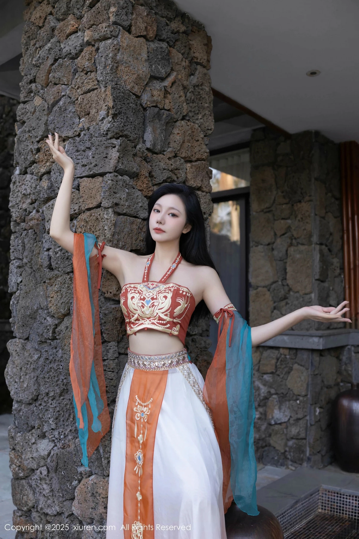 [[XiuRen秀人网]秀人网]No.9757_模特安然anran性感古风薄纱服饰配超薄肉丝秀丰满身材诱惑写真81P