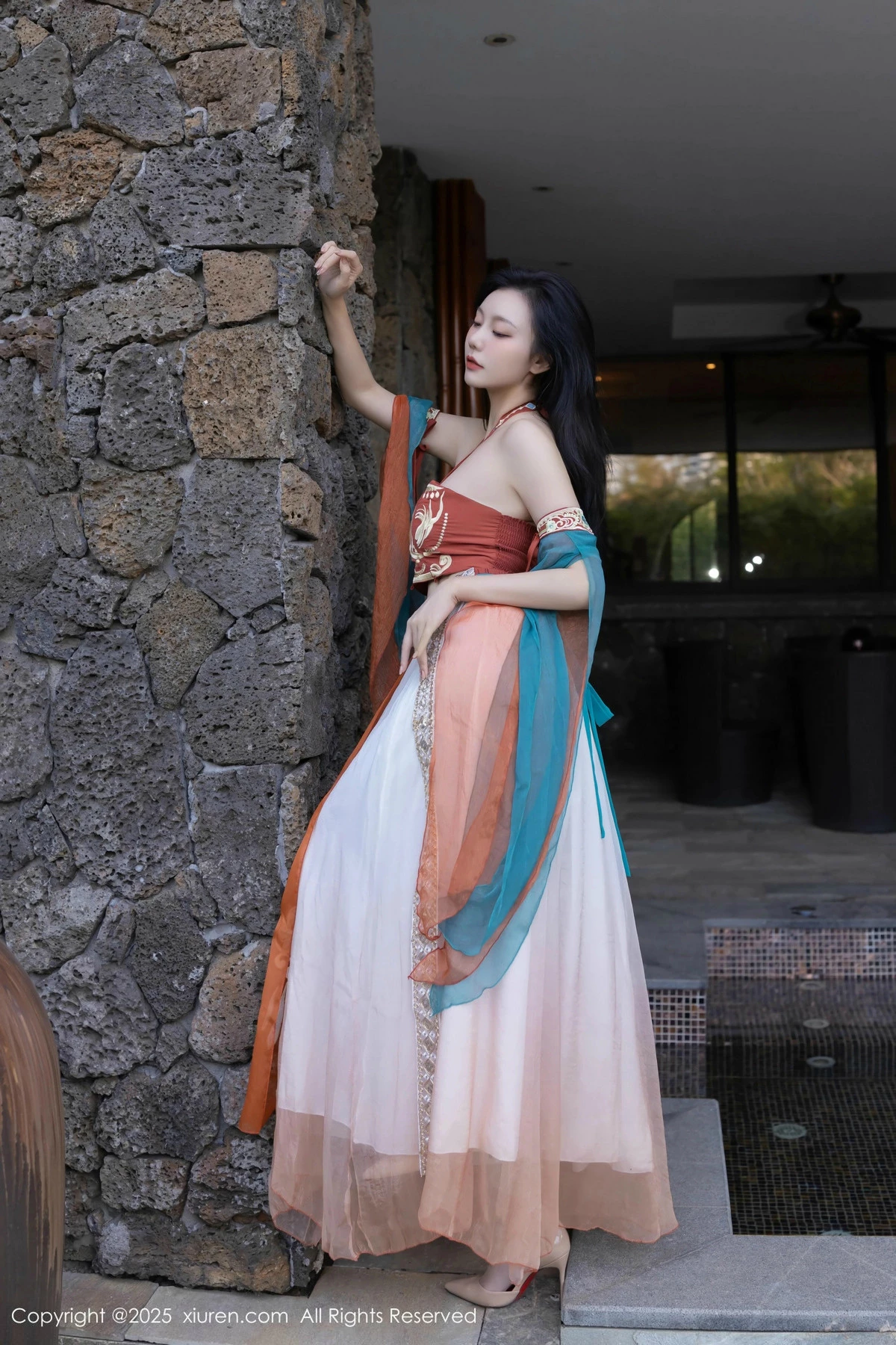 [[XiuRen秀人网]秀人网]No.9757_模特安然anran性感古风薄纱服饰配超薄肉丝秀丰满身材诱惑写真81P