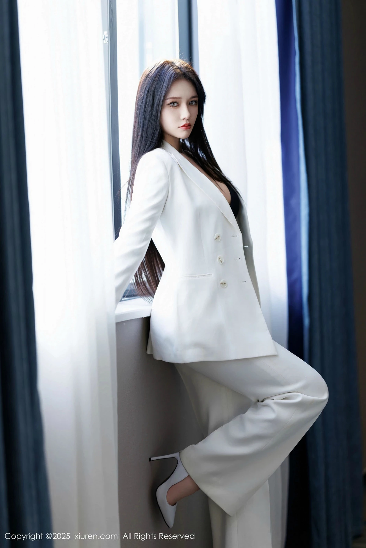 [[XiuRen秀人网]秀人网]No.9755_模特娜比性感黑色情趣内衣配黑丝吊袜秀凹凸身材完美诱惑写真91P