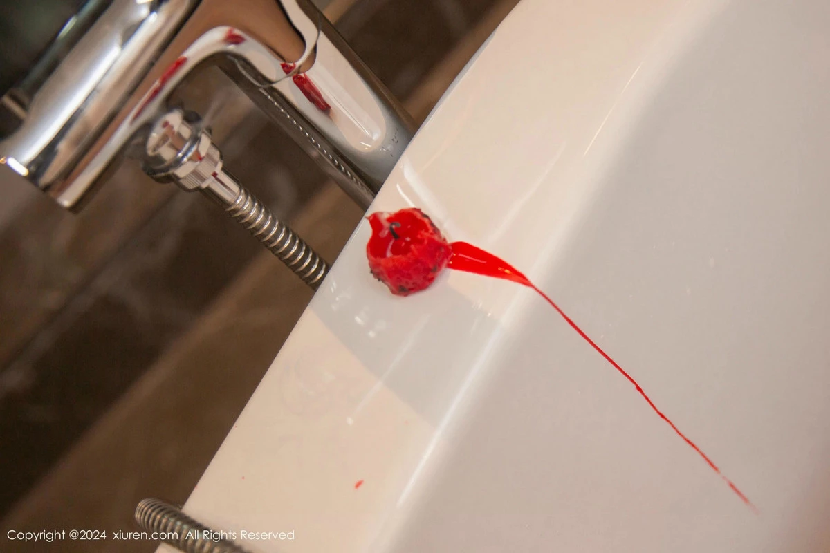 [[XiuRen秀人网]秀人网]No.9623_模特刘婷婷性感黑色薄纱服饰露黑色情趣内衣配黑丝袜极致魅惑写真80P