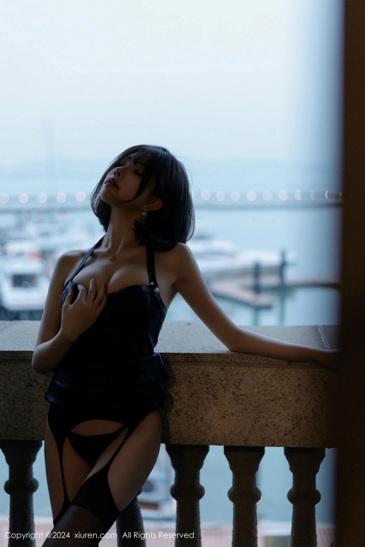 [[XiuRen秀人网]秀人网]No.9624_女神徐莉芝Booty性感黑色情趣内衣配黑丝吊袜秀完美身材诱惑写真80P