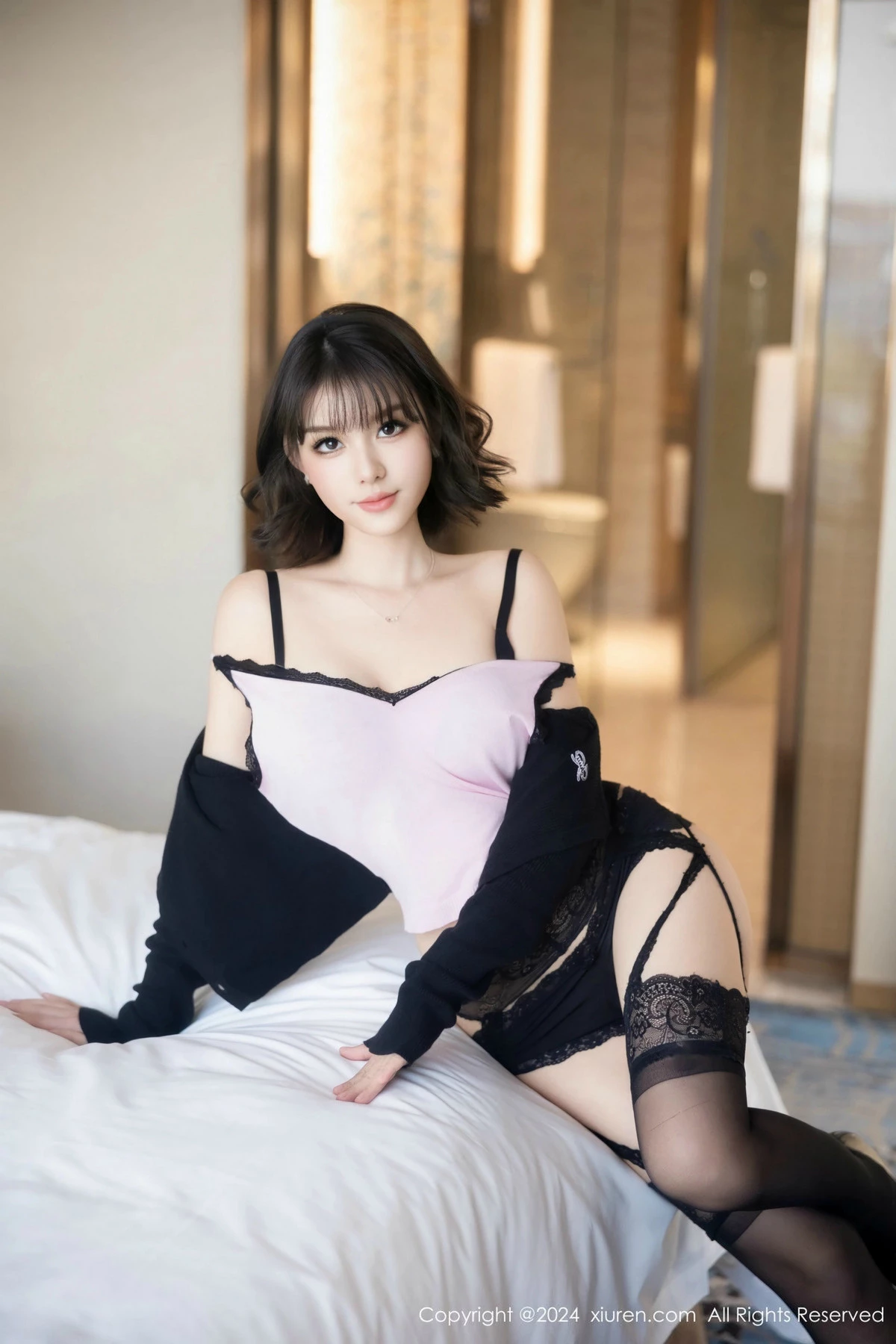 [[XiuRen秀人网]秀人网]No.9620_新人模特黎苏苏私房性感黑色内衣配黑丝吊袜秀曼妙身姿诱惑写真80P