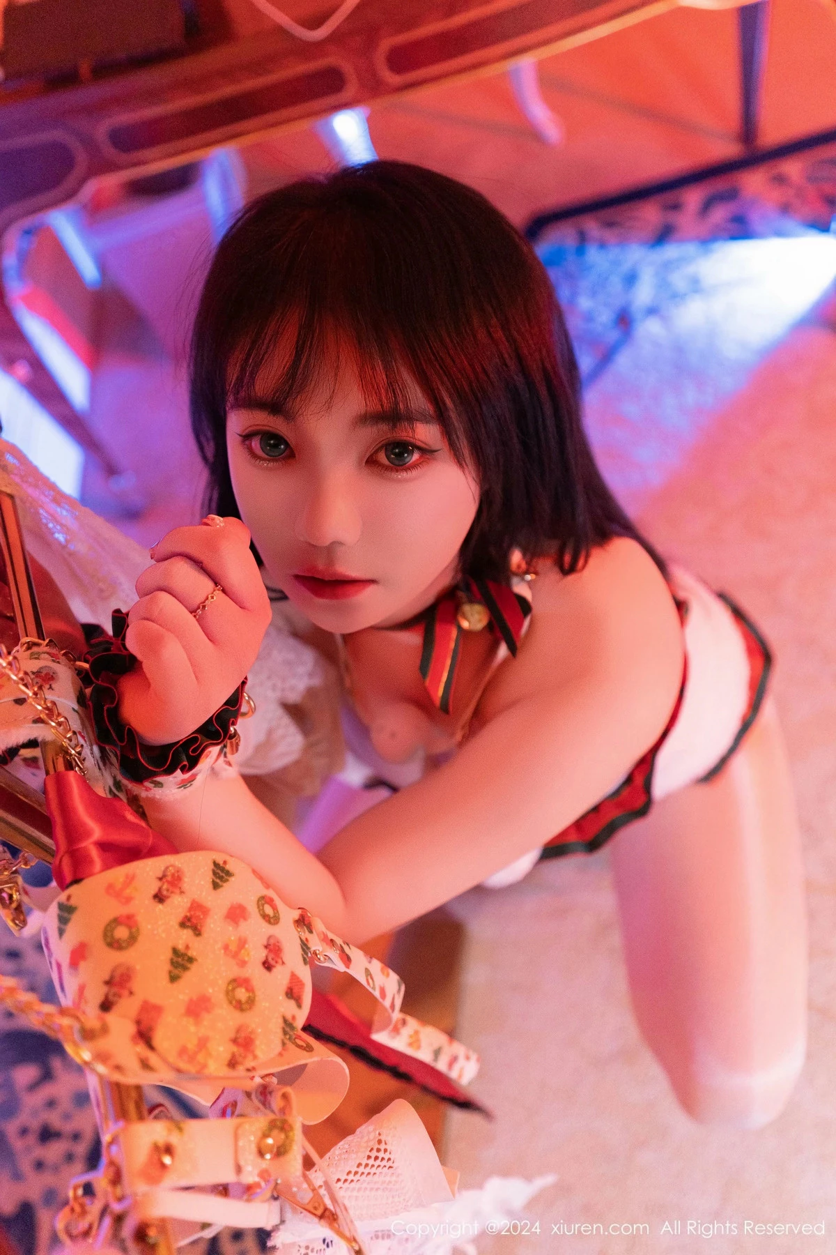 [[XiuRen秀人网]秀人网]No.9638_新人模特软情调教主题性感情趣服饰配超薄肉丝秀火辣身材诱惑写真112P