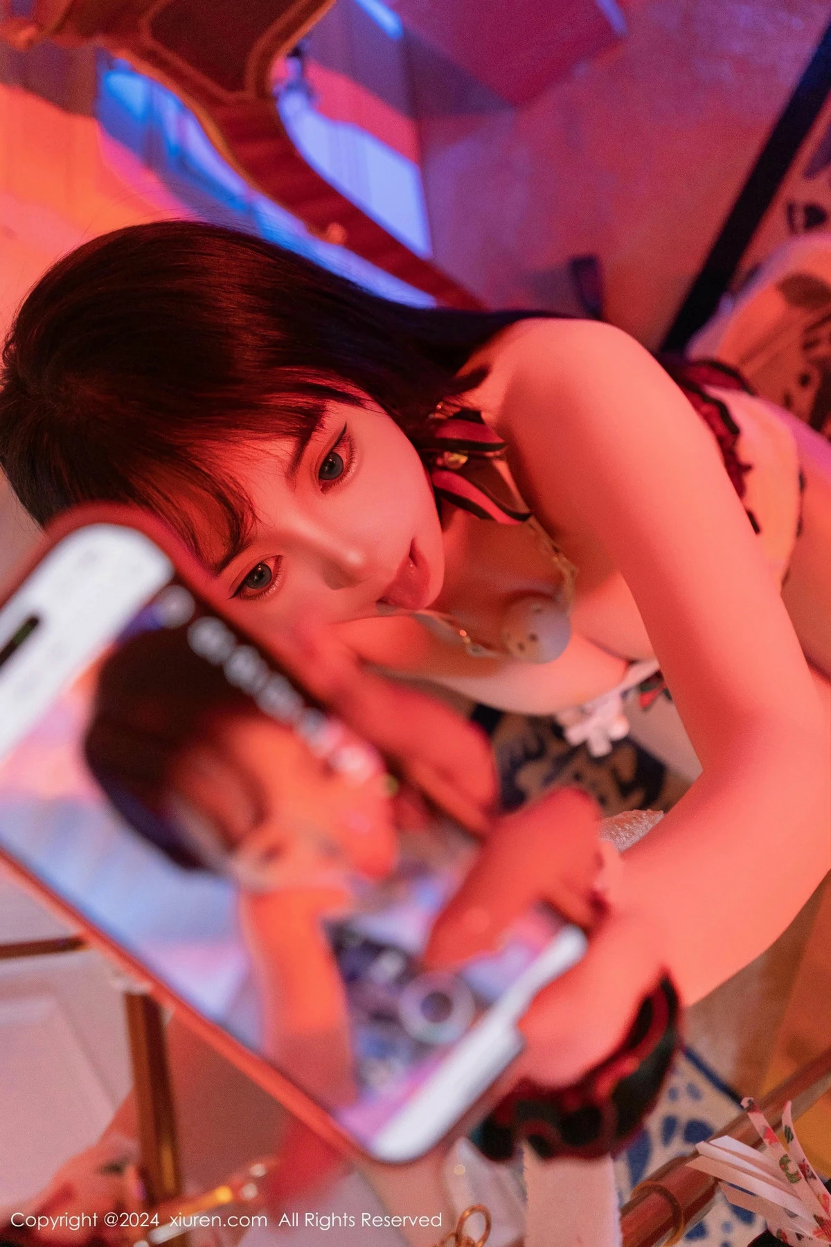 [[XiuRen秀人网]秀人网]No.9638_新人模特软情调教主题性感情趣服饰配超薄肉丝秀火辣身材诱惑写真112P