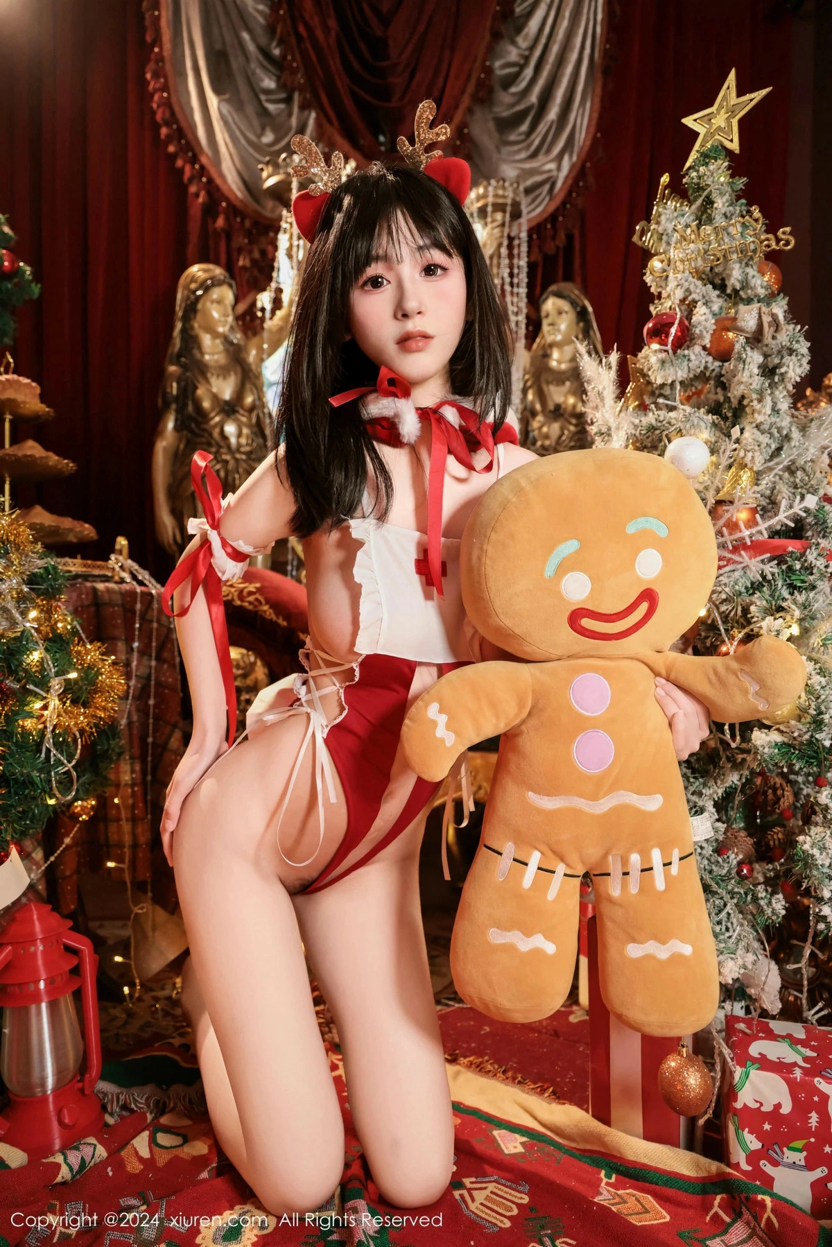 [[XiuRen秀人网]秀人网]No.9642_模特奶芙乔乔圣诞主题性感红色情趣服饰秀凹凸身材火辣诱惑写真65P