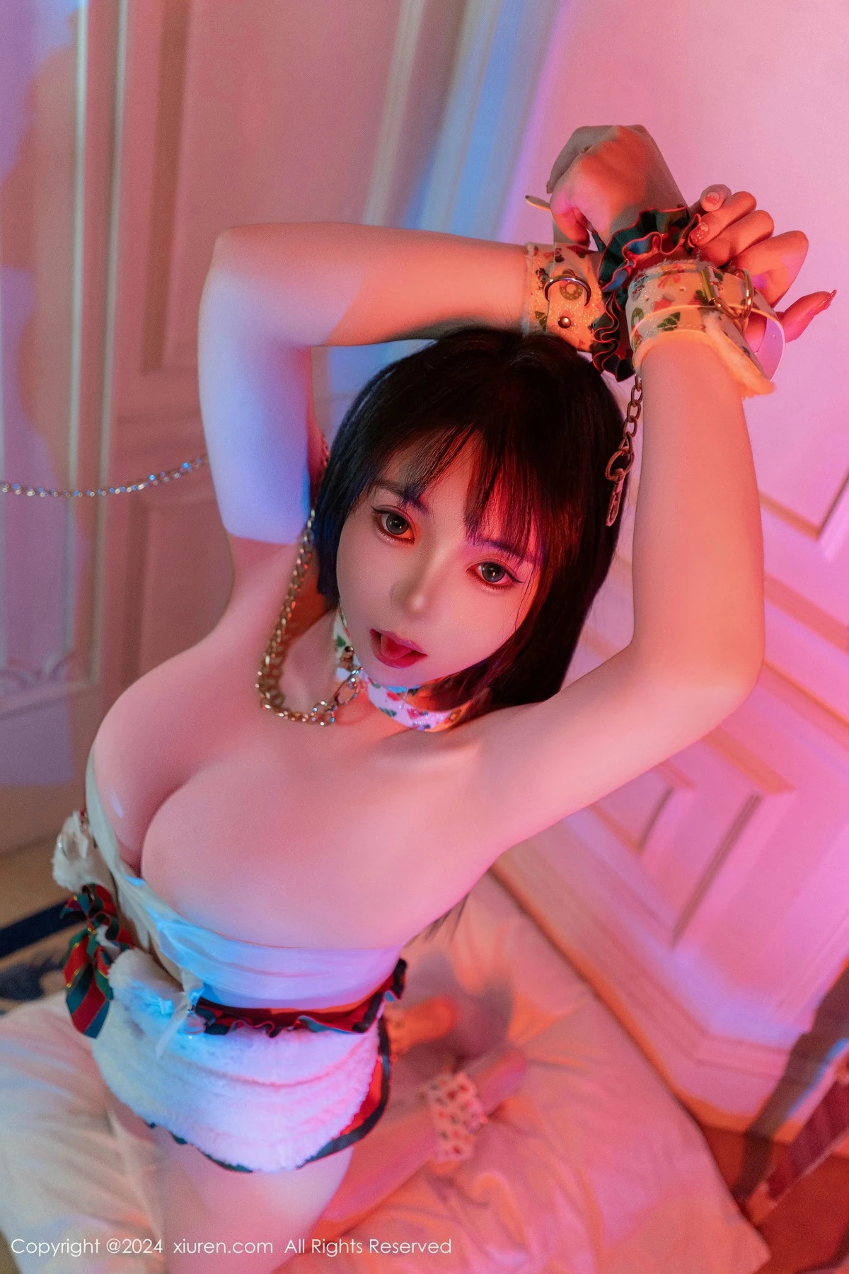 [[XiuRen秀人网]秀人网]No.9638_新人模特软情调教主题性感情趣服饰配超薄肉丝秀火辣身材诱惑写真112P