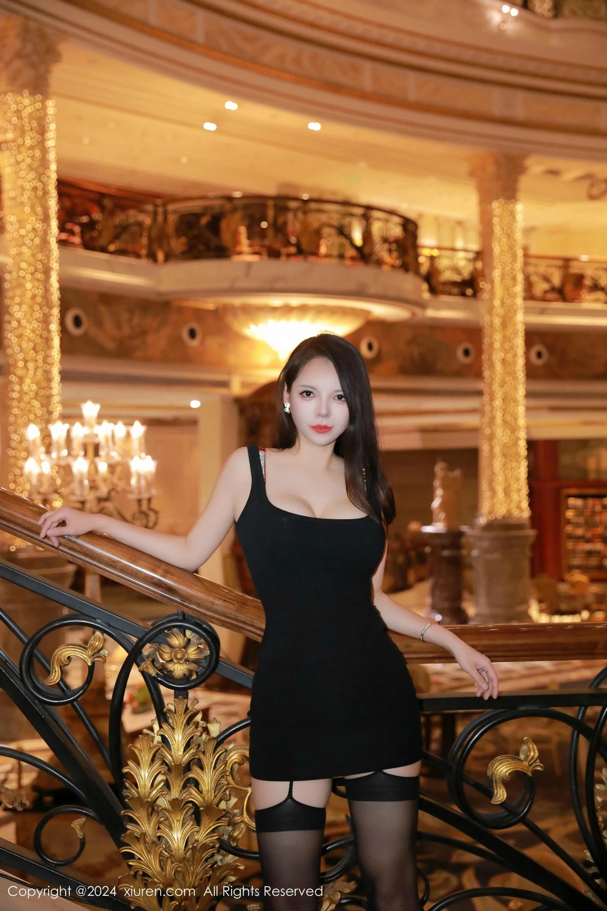 [[XiuRen秀人网]秀人网]No.9655_模特大美妞儿黑色连衣短裙露红色内衣配黑丝吊袜秀美腿诱惑写真76P