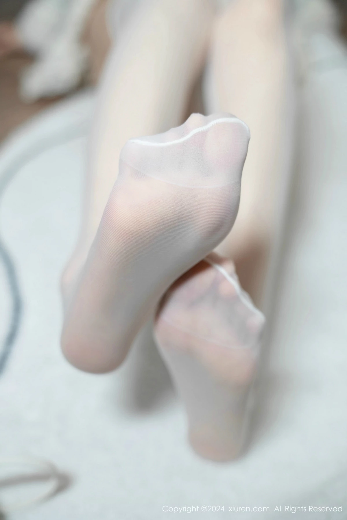 [[XiuRen秀人网]秀人网]No.9658_模特林星阑白色连衣短裙露红色情趣内衣配白丝袜秀美腿诱惑写真93P