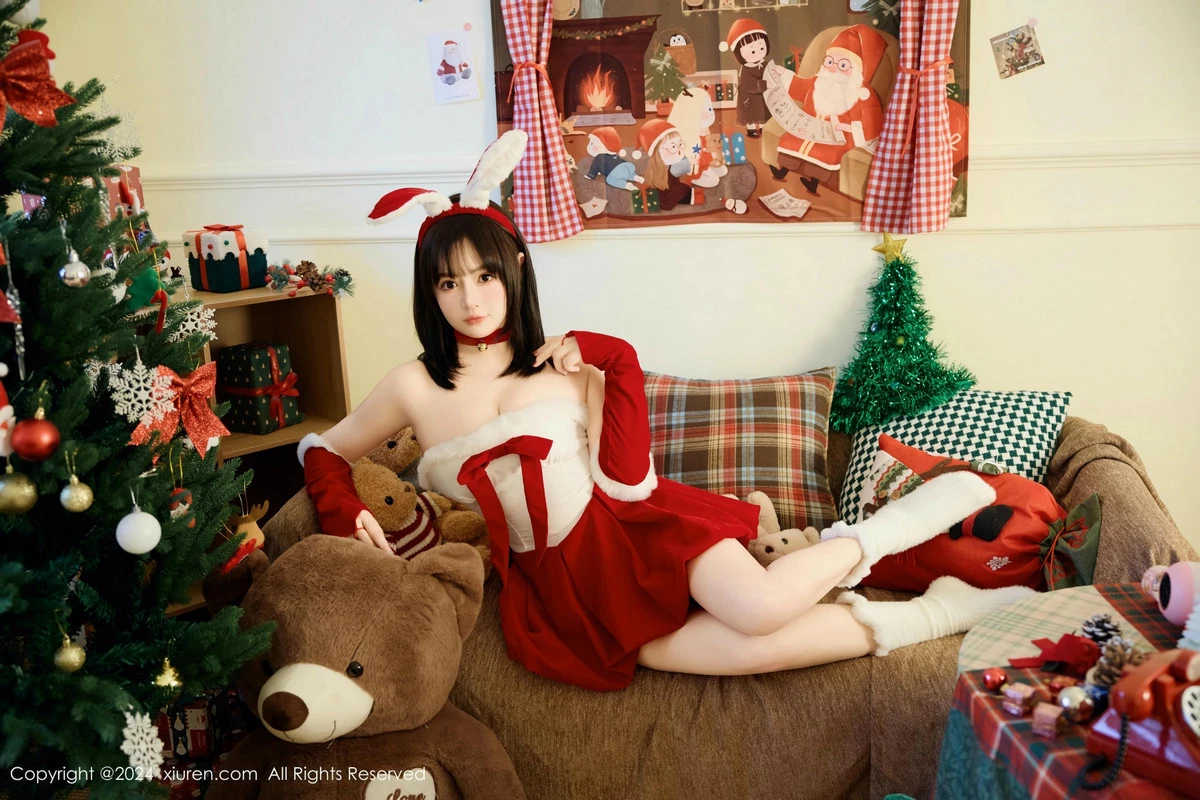 [[XiuRen秀人网]秀人网]No.9656_模特养乐多Doll圣诞主题性感红色连衣裙半脱秀丰腴身材诱惑写真53P