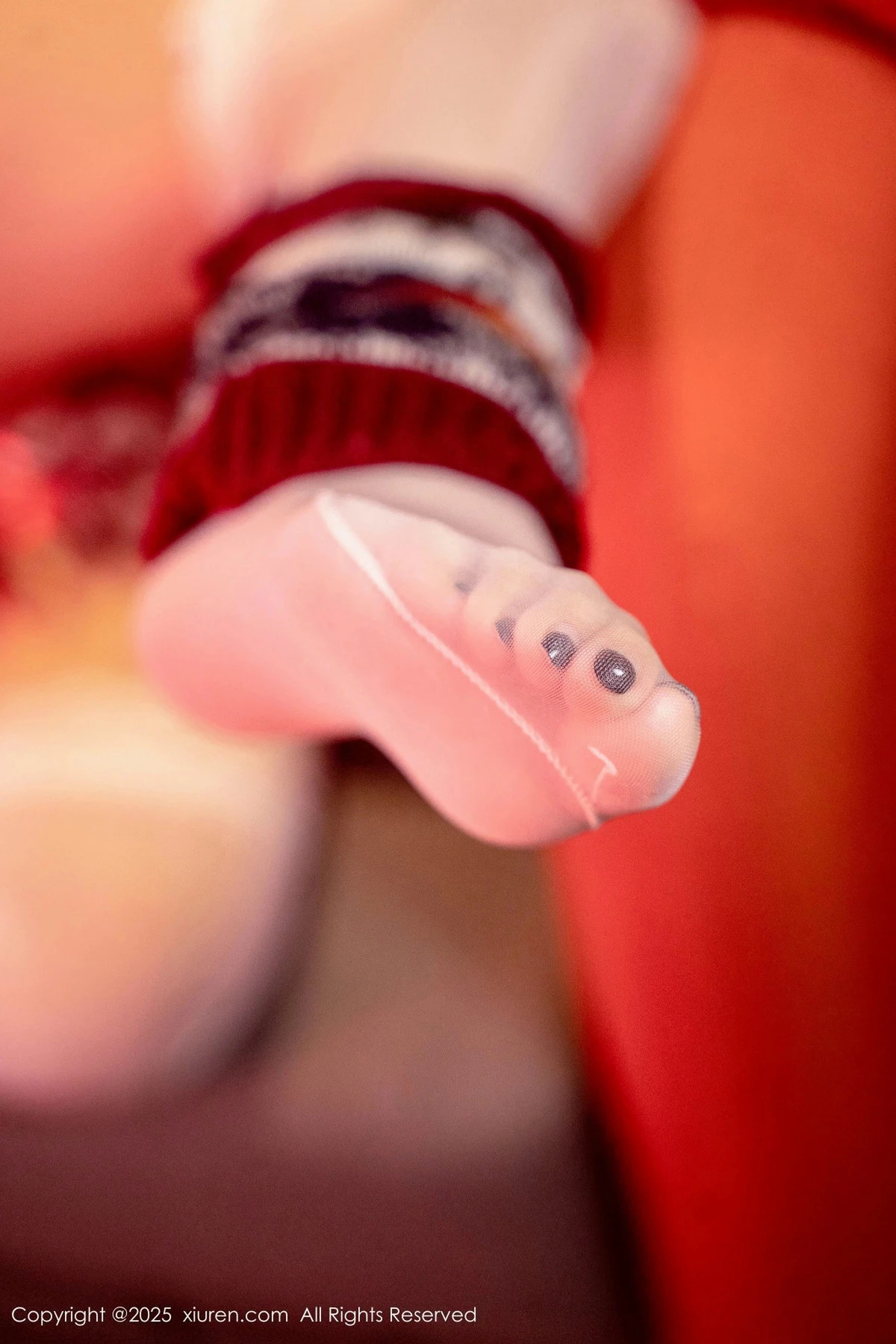 [[XiuRen秀人网]秀人网]No.9789_模特沐娜娜新年主题性感情趣内衣配白丝袜秀惹火身材诱惑写真88P