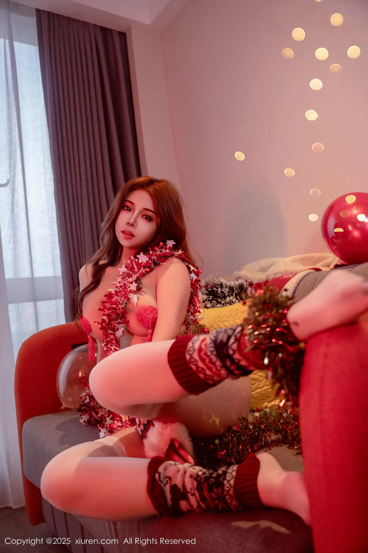 [[XiuRen秀人网]秀人网]No.9789_模特沐娜娜新年主题性感情趣内衣配白丝袜秀惹火身材诱惑写真88P