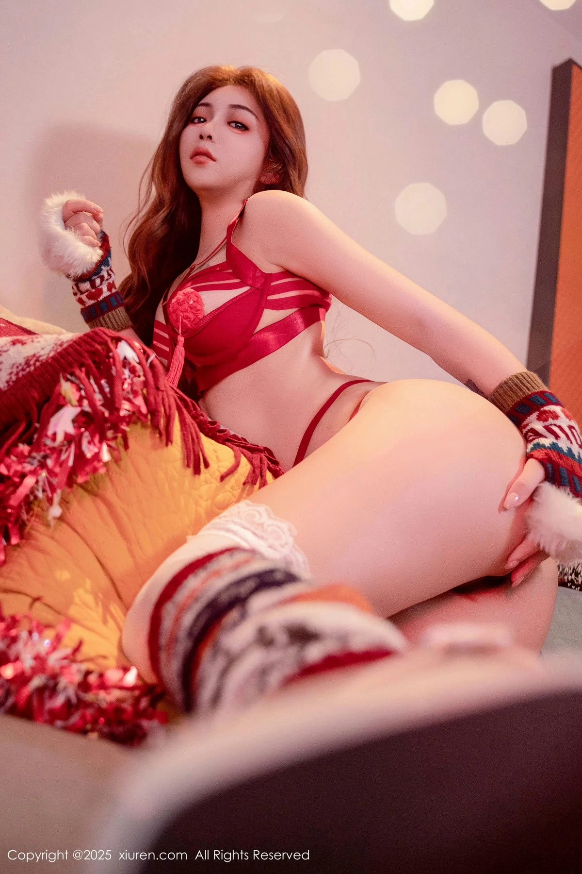 [[XiuRen秀人网]秀人网]No.9789_模特沐娜娜新年主题性感情趣内衣配白丝袜秀惹火身材诱惑写真88P