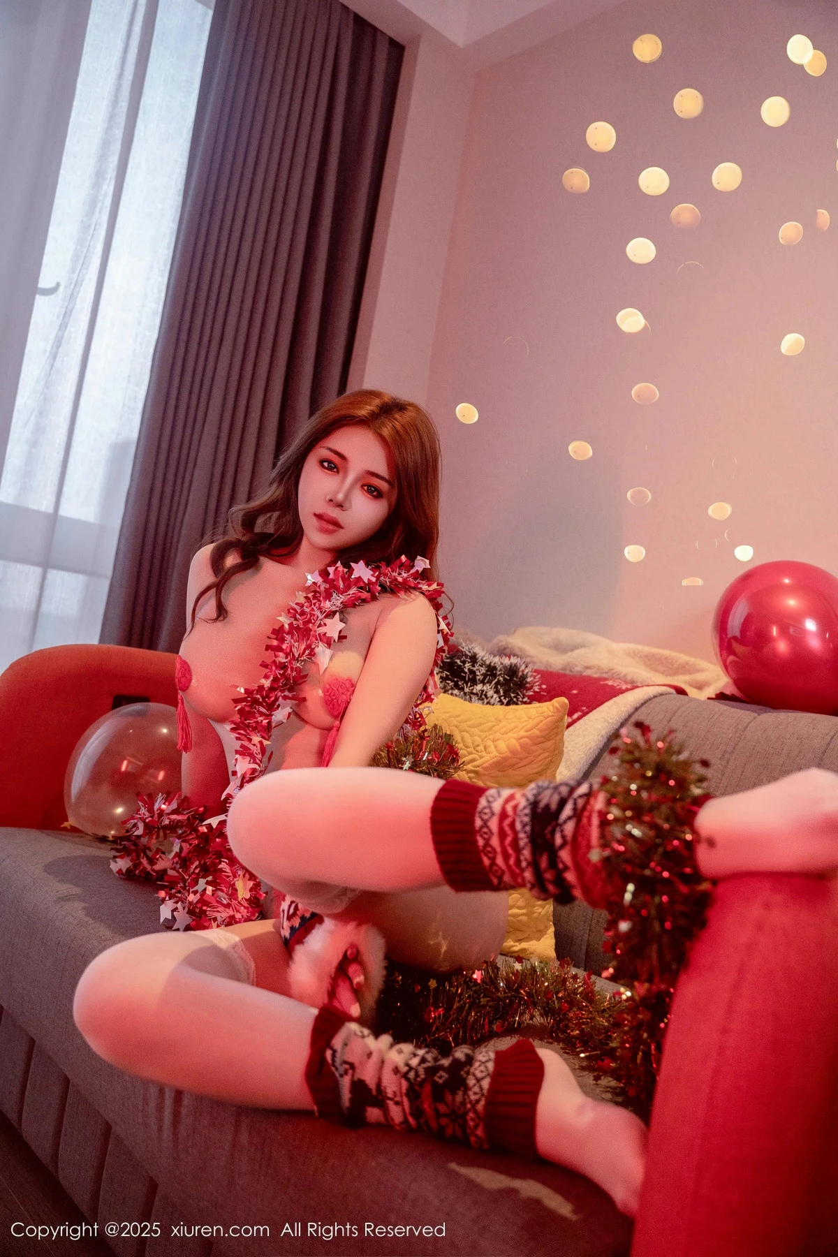 [[XiuRen秀人网]秀人网]No.9789_模特沐娜娜新年主题性感情趣内衣配白丝袜秀惹火身材诱惑写真88P