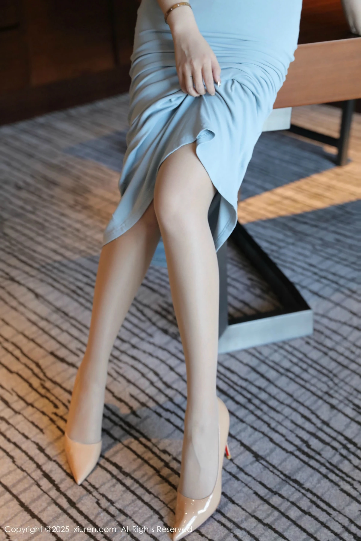 [[XiuRen秀人网]秀人网]No.9801_模特希雅sia私房性感白色蕾丝内衣配超薄肉丝秀丰腴身材诱惑写真83P