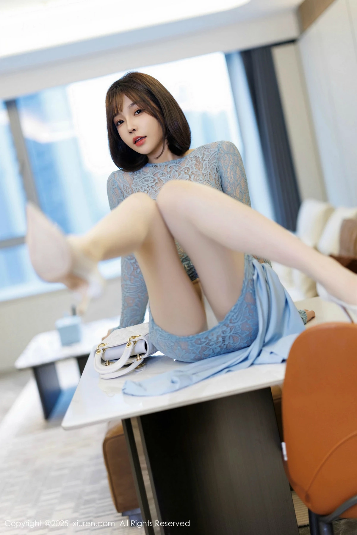 [[XiuRen秀人网]秀人网]No.9805_女神徐莉芝Booty蕾丝连衣短裙+灰色情趣内衣秀完美身材诱惑写真83P