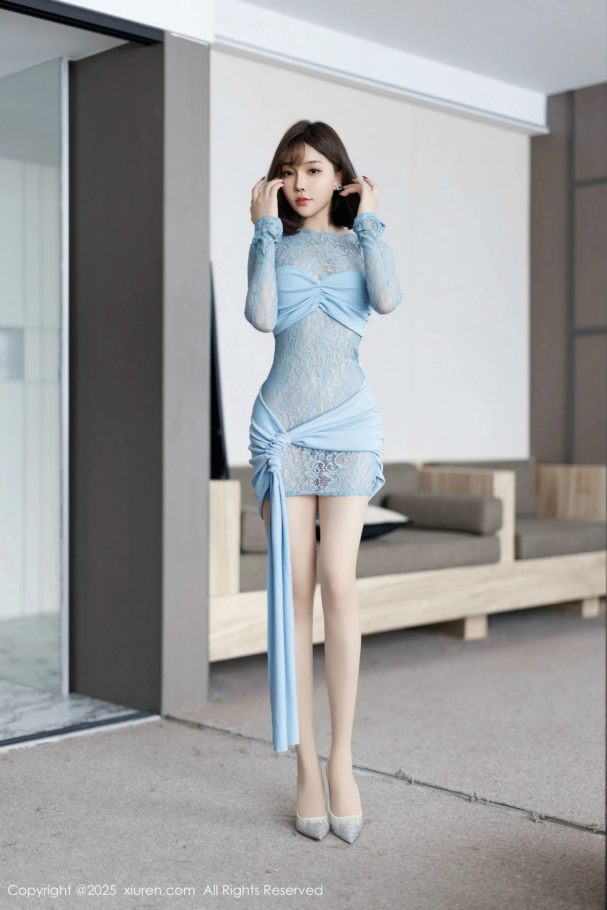 [[XiuRen秀人网]秀人网]No.9805_女神徐莉芝Booty蕾丝连衣短裙+灰色情趣内衣秀完美身材诱惑写真83P