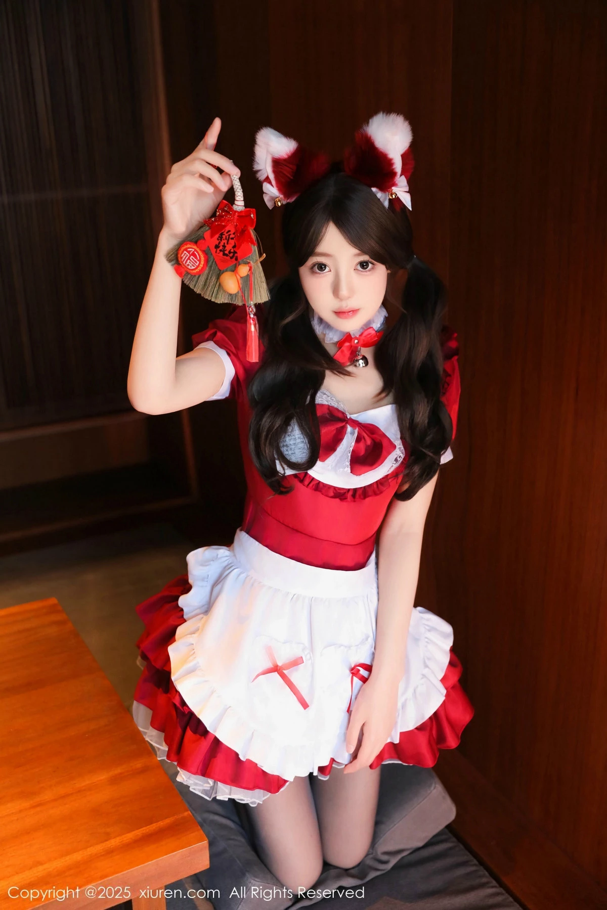 [[XiuRen秀人网]秀人网]No.9814_模特桃妖夭红色喜庆女仆服露红色内衣配超薄黑丝秀美腿诱惑写真87P