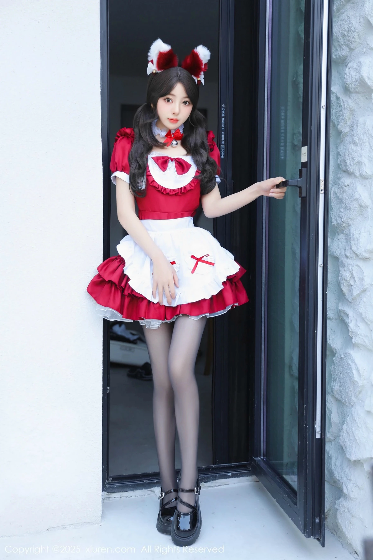 [[XiuRen秀人网]秀人网]No.9814_模特桃妖夭红色喜庆女仆服露红色内衣配超薄黑丝秀美腿诱惑写真87P