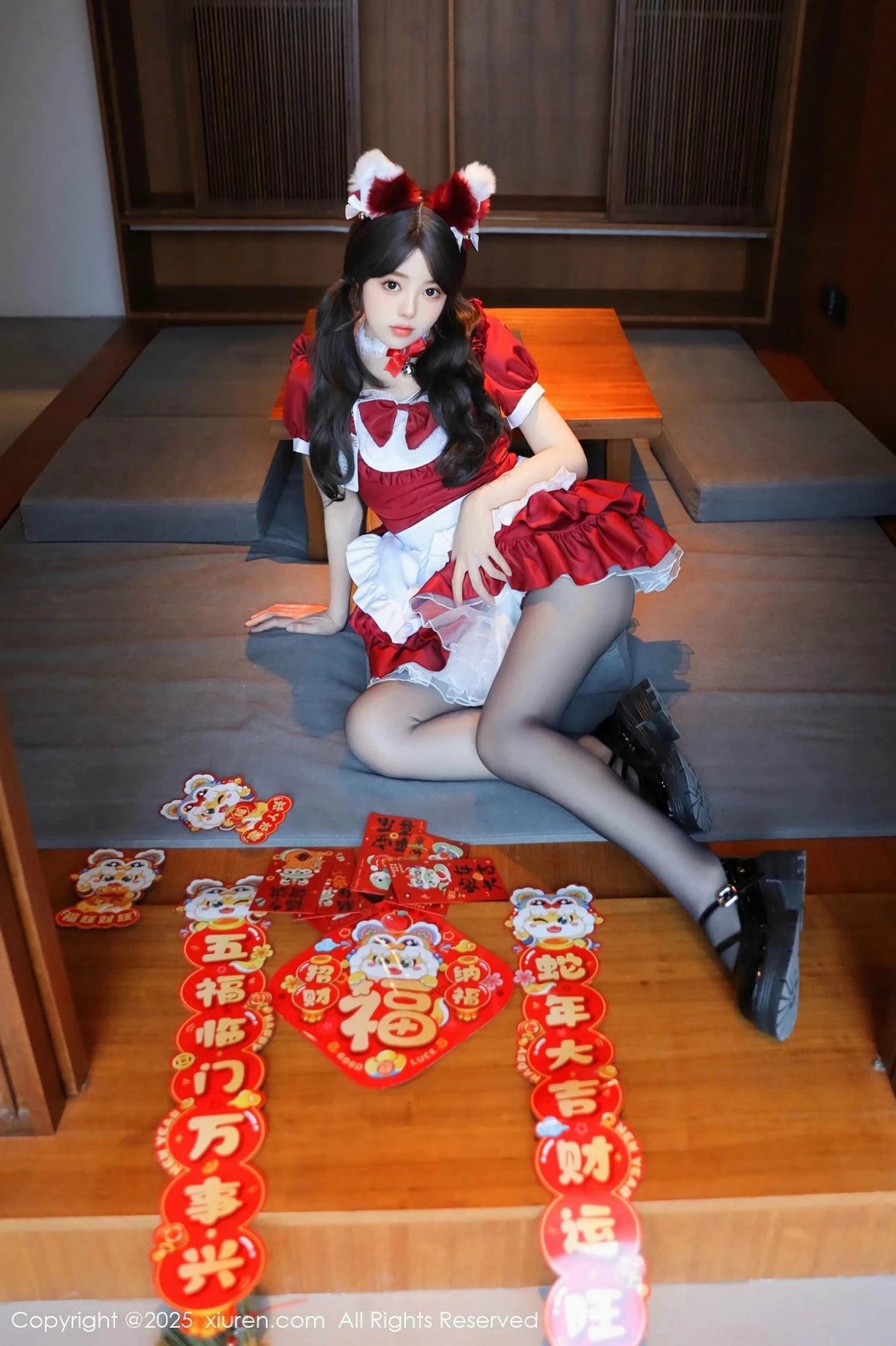 [[XiuRen秀人网]秀人网]No.9814_模特桃妖夭红色喜庆女仆服露红色内衣配超薄黑丝秀美腿诱惑写真87P