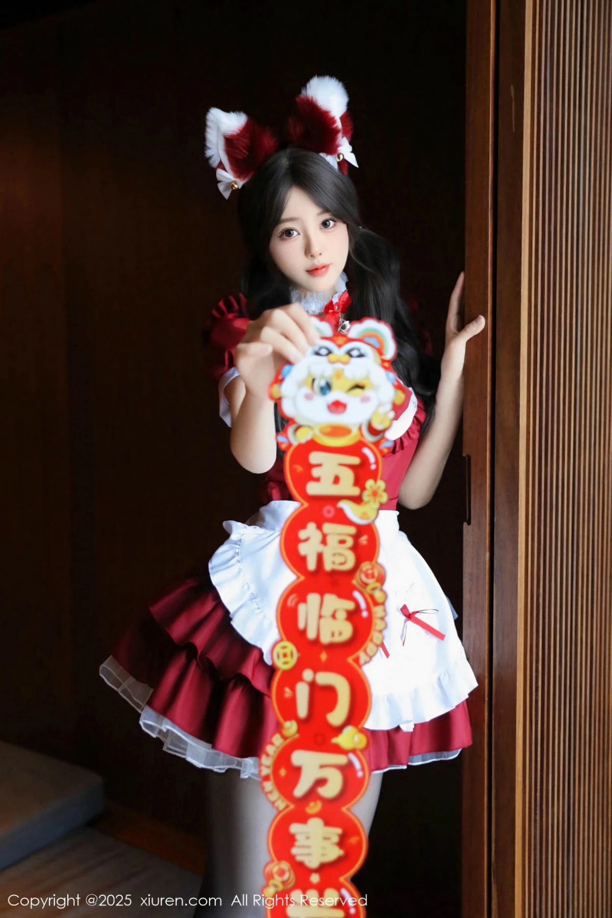 [[XiuRen秀人网]秀人网]No.9814_模特桃妖夭红色喜庆女仆服露红色内衣配超薄黑丝秀美腿诱惑写真87P