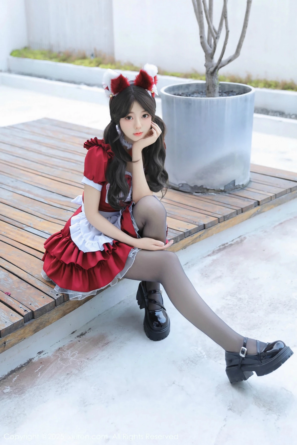 [[XiuRen秀人网]秀人网]No.9814_模特桃妖夭红色喜庆女仆服露红色内衣配超薄黑丝秀美腿诱惑写真87P