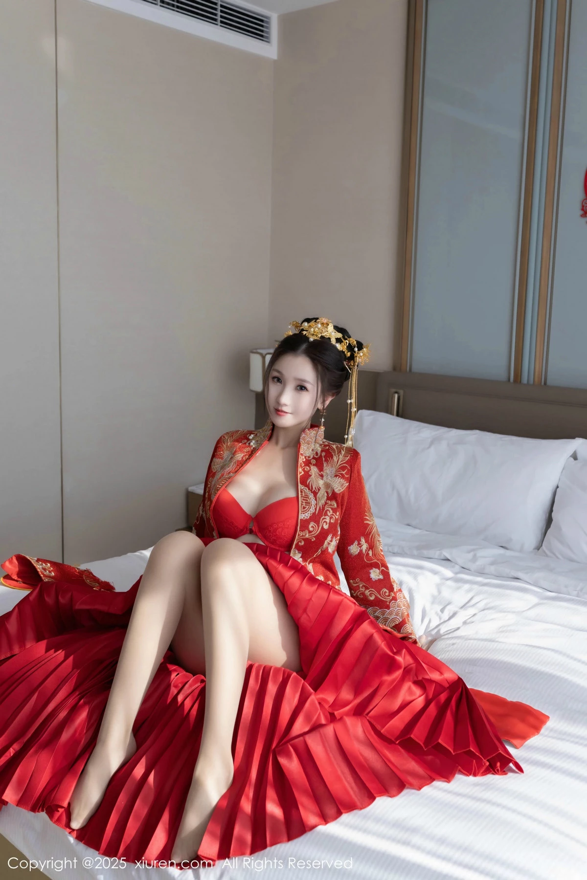 [[XiuRen秀人网]秀人网]No.9811_模特杏子Yada性感新娘装红色情趣内衣配超薄肉丝秀美腿诱惑写真84P