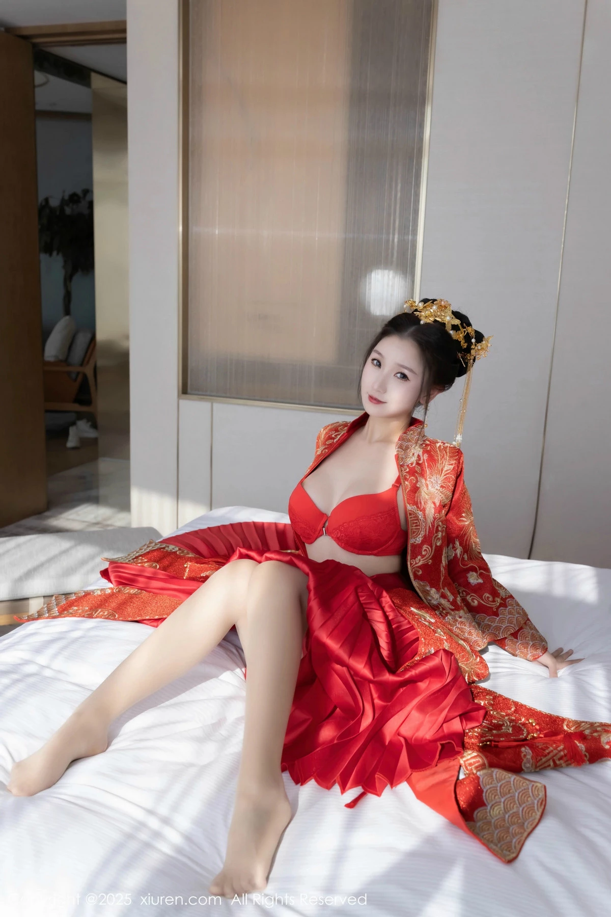 [[XiuRen秀人网]秀人网]No.9811_模特杏子Yada性感新娘装红色情趣内衣配超薄肉丝秀美腿诱惑写真84P