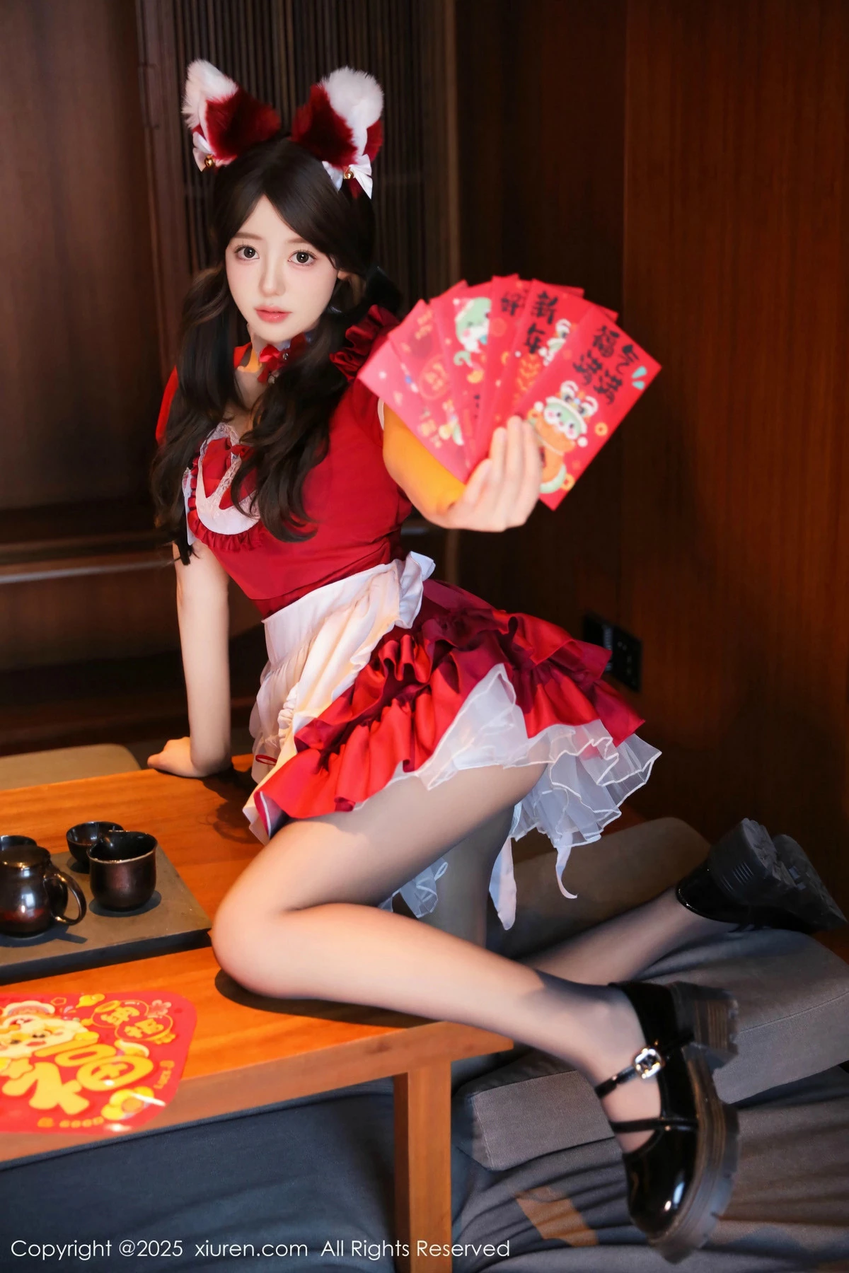 [[XiuRen秀人网]秀人网]No.9814_模特桃妖夭红色喜庆女仆服露红色内衣配超薄黑丝秀美腿诱惑写真87P