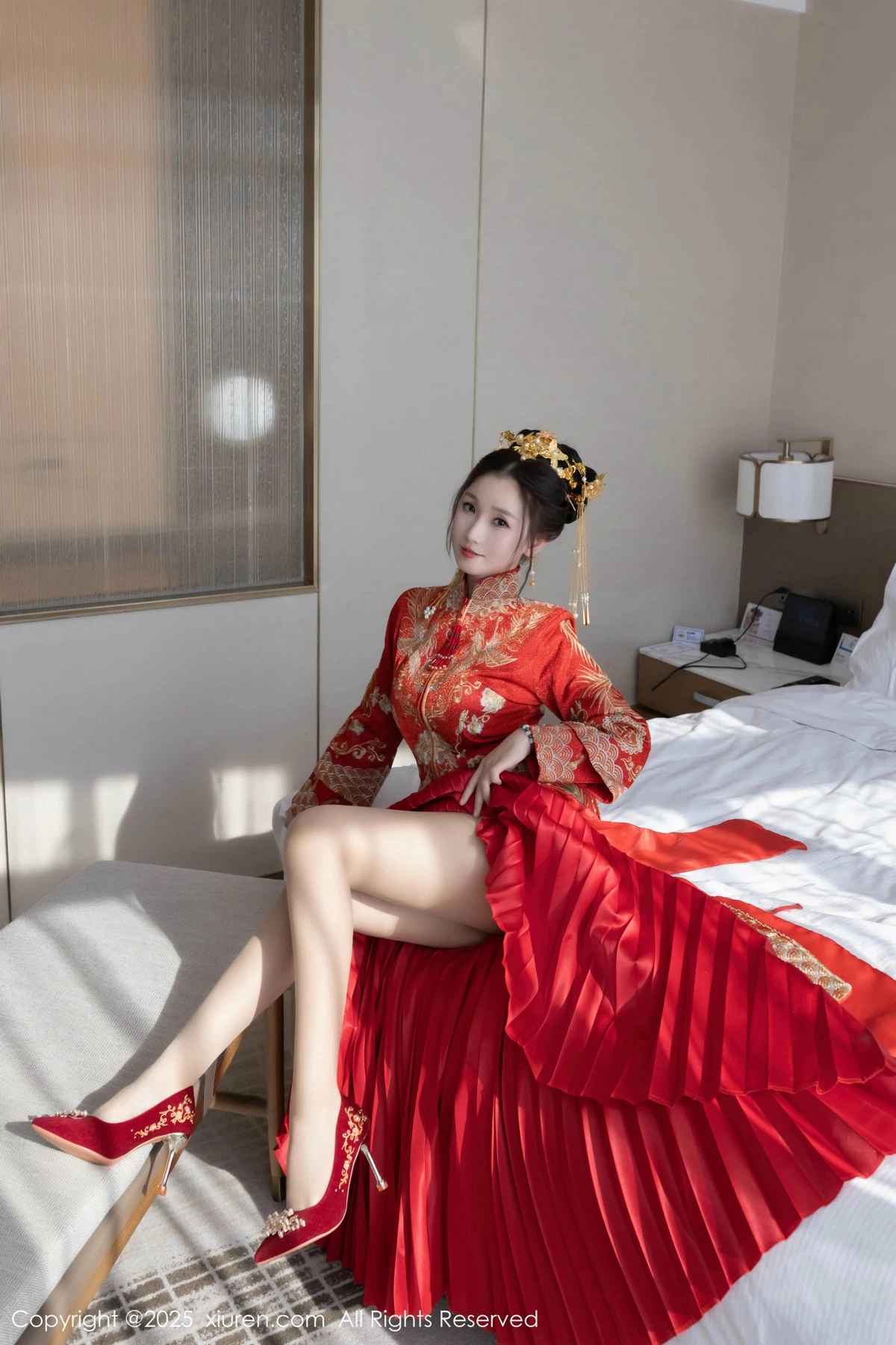 [[XiuRen秀人网]秀人网]No.9811_模特杏子Yada性感新娘装红色情趣内衣配超薄肉丝秀美腿诱惑写真84P