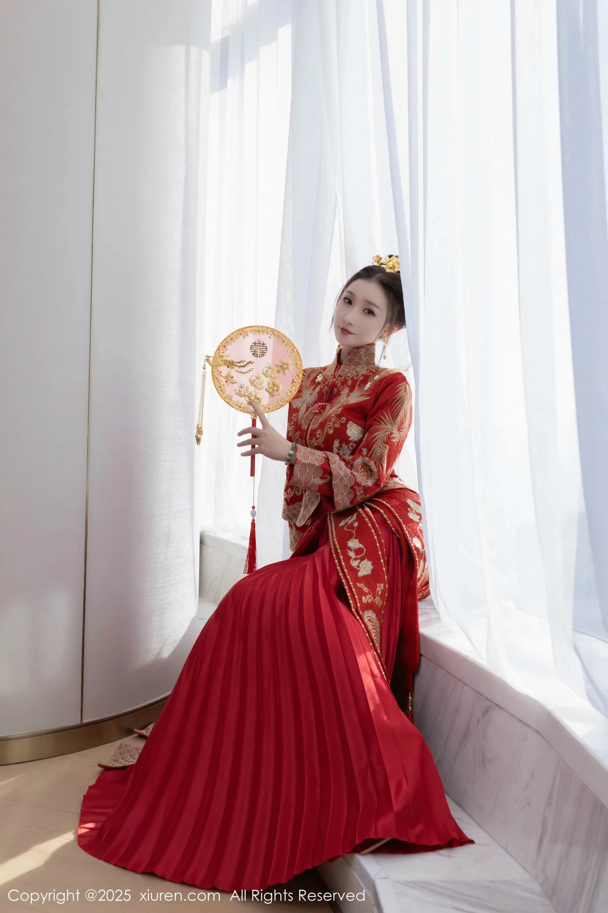 [[XiuRen秀人网]秀人网]No.9811_模特杏子Yada性感新娘装红色情趣内衣配超薄肉丝秀美腿诱惑写真84P