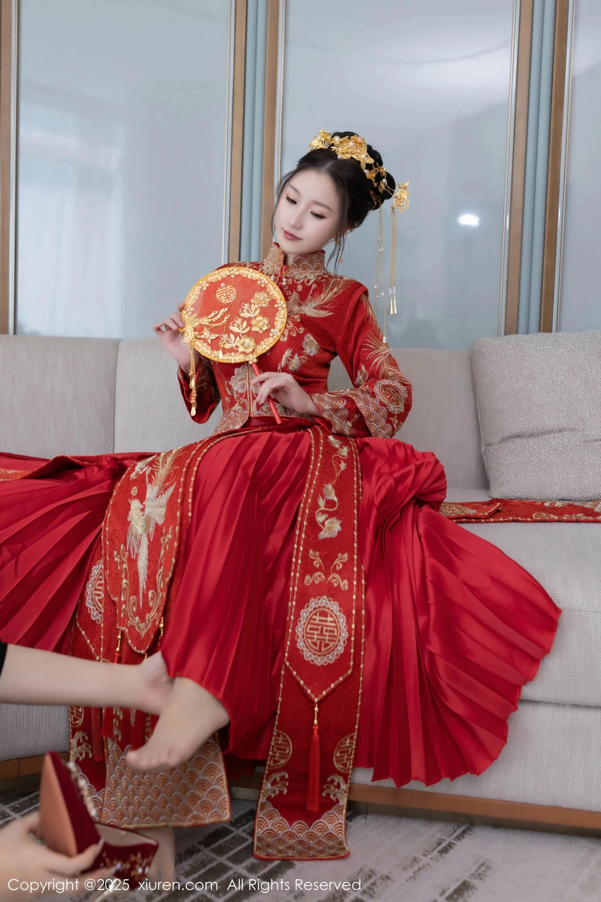 [[XiuRen秀人网]秀人网]No.9811_模特杏子Yada性感新娘装红色情趣内衣配超薄肉丝秀美腿诱惑写真84P